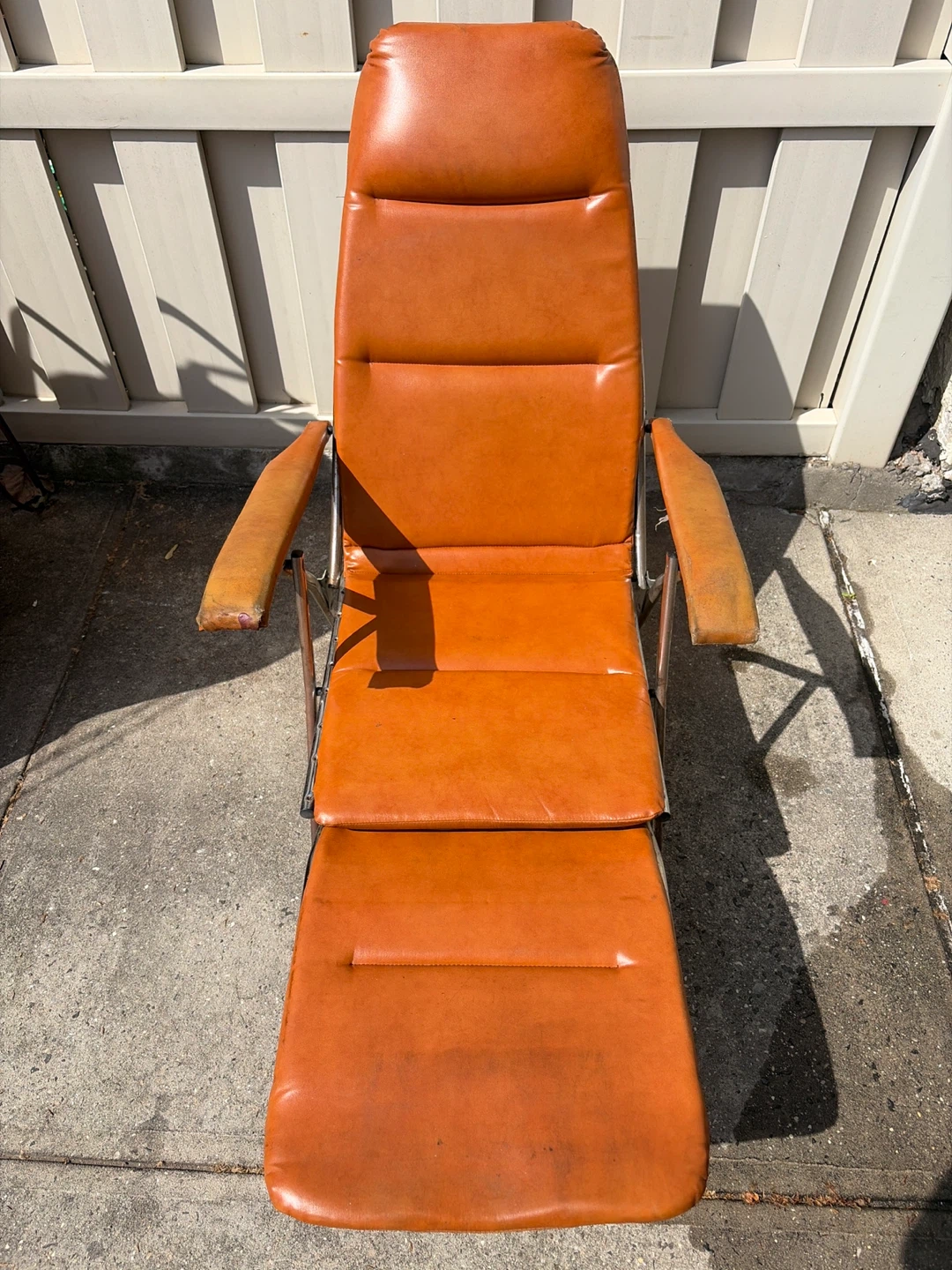 Vintage Italian Folding Lounge Chair in Leatherette, 1970s - photo 4