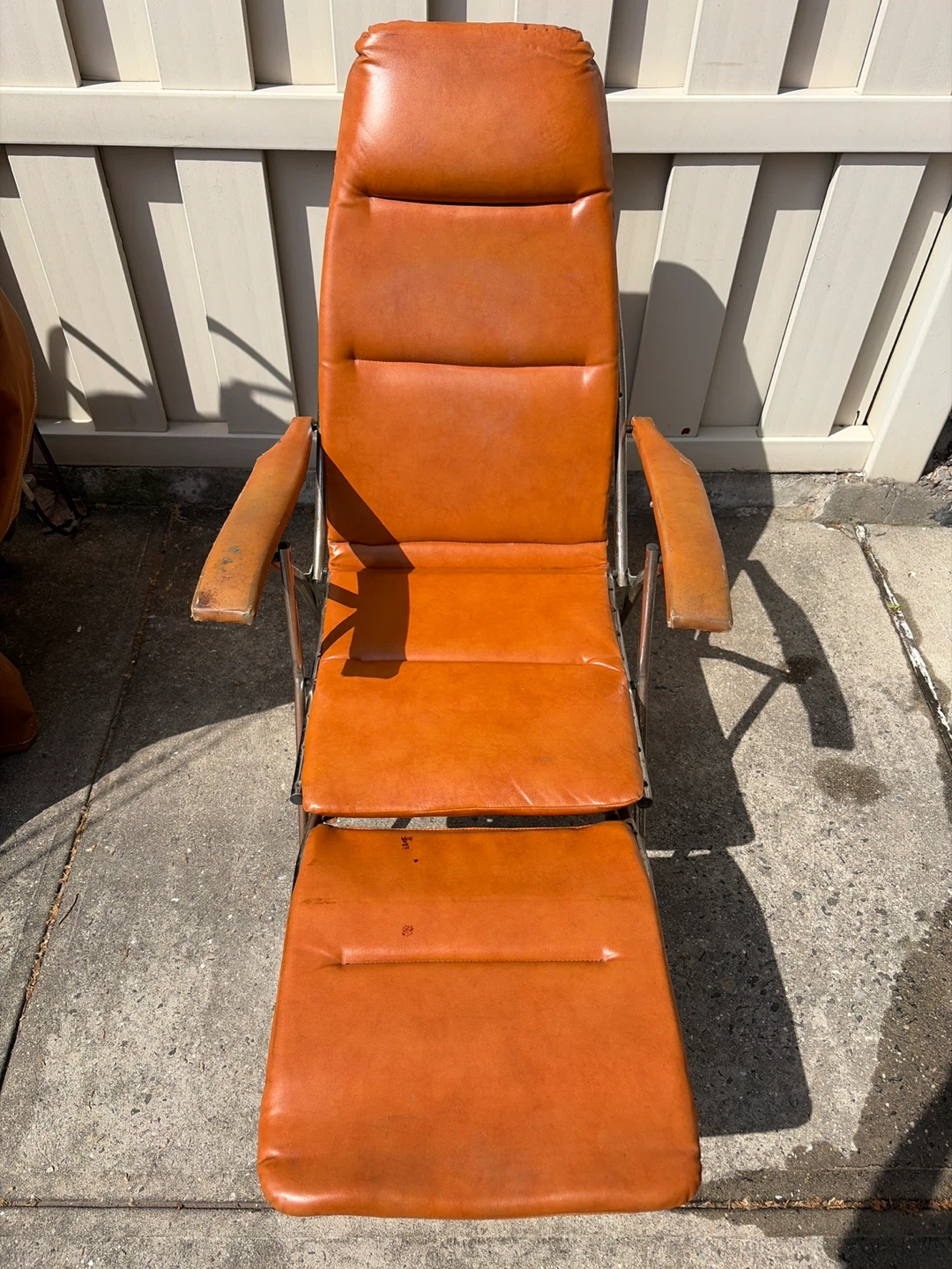 Vintage Italian Folding Lounge Chair in Leatherette, 1970s - photo 3
