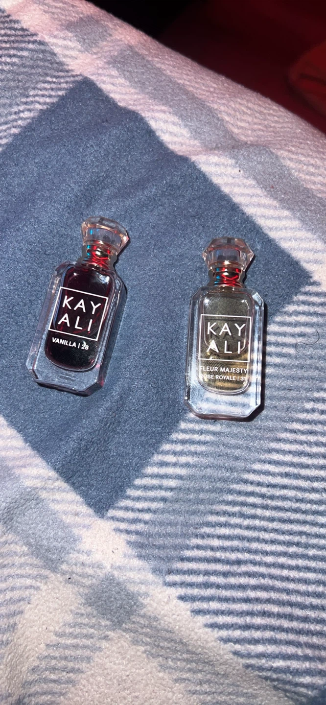 Kayali Vanilla | 28 & Fleur Majesty Rose Royale