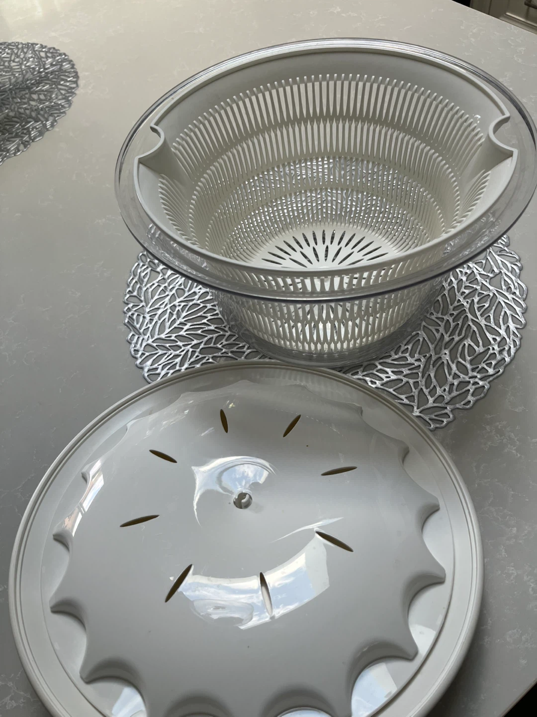 White Salad Spinner