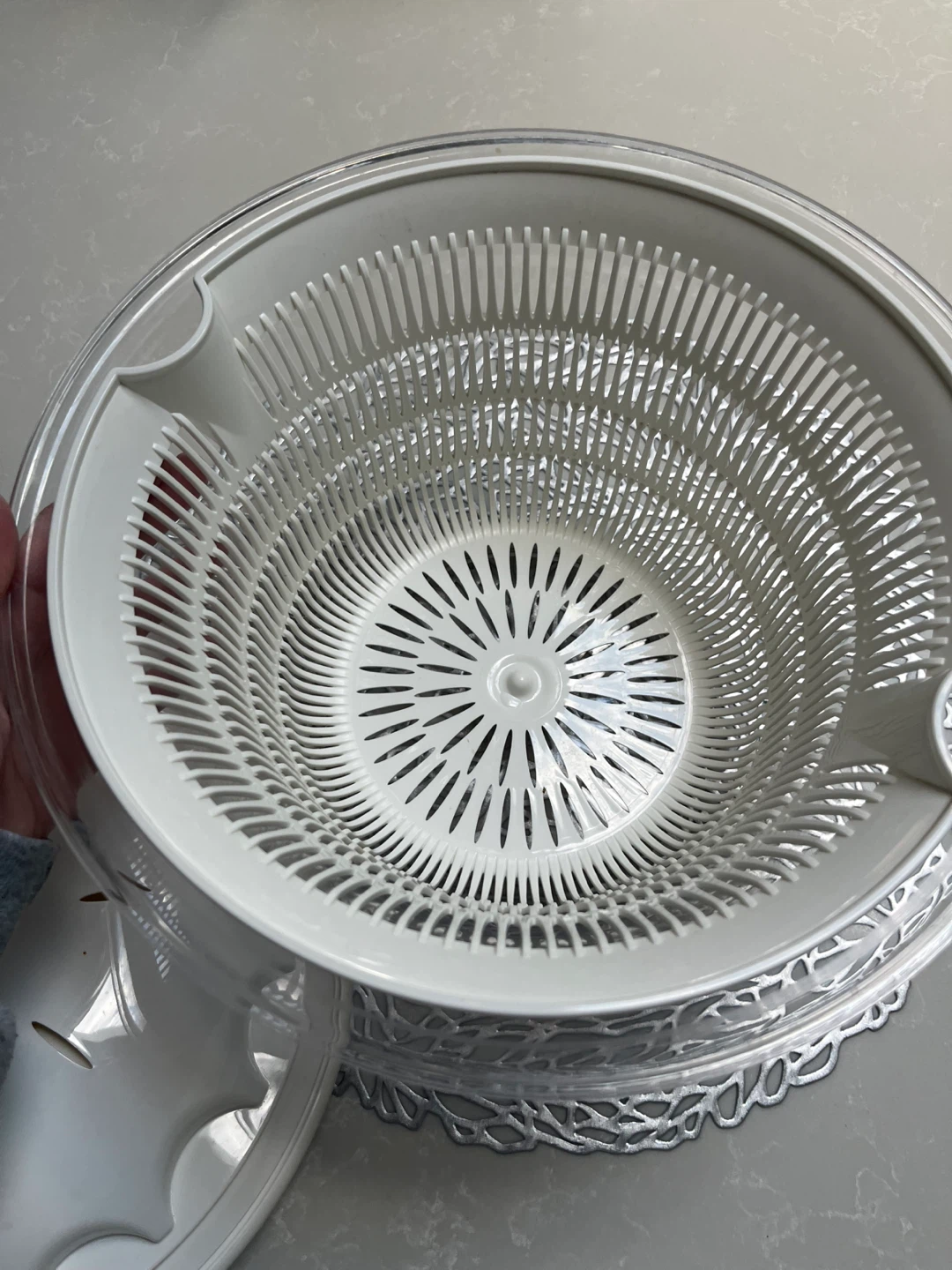 White Salad Spinner - photo 3