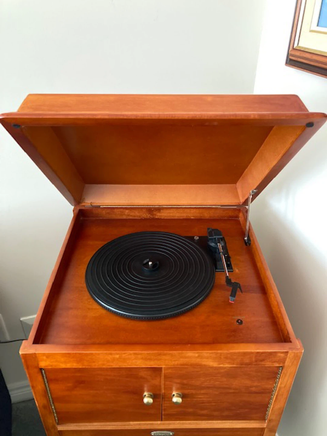 Crosley Wooden Record Player with CD Player and Radio - photo 2