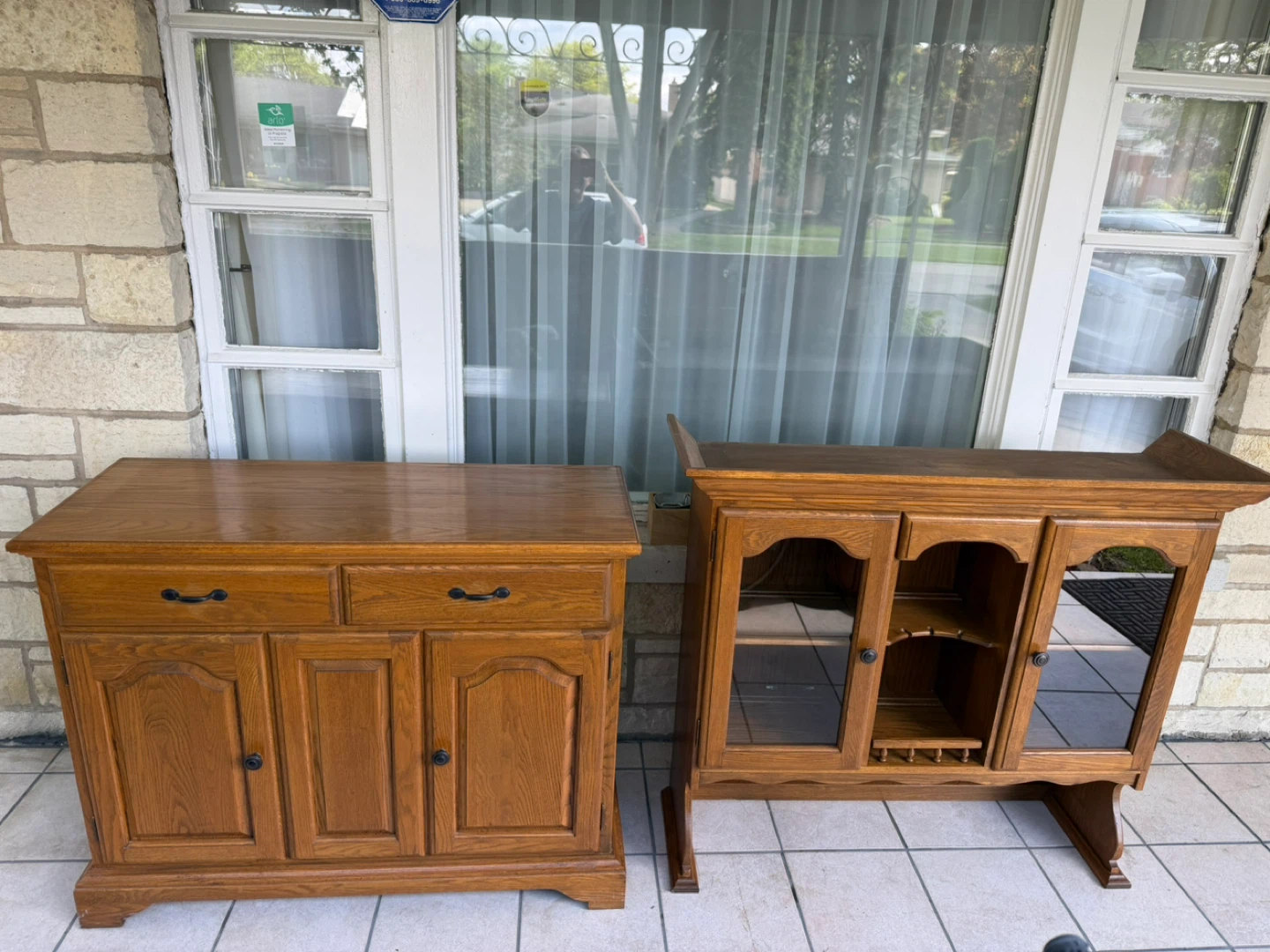 Oak Cabinet with Glass Doors - photo 3