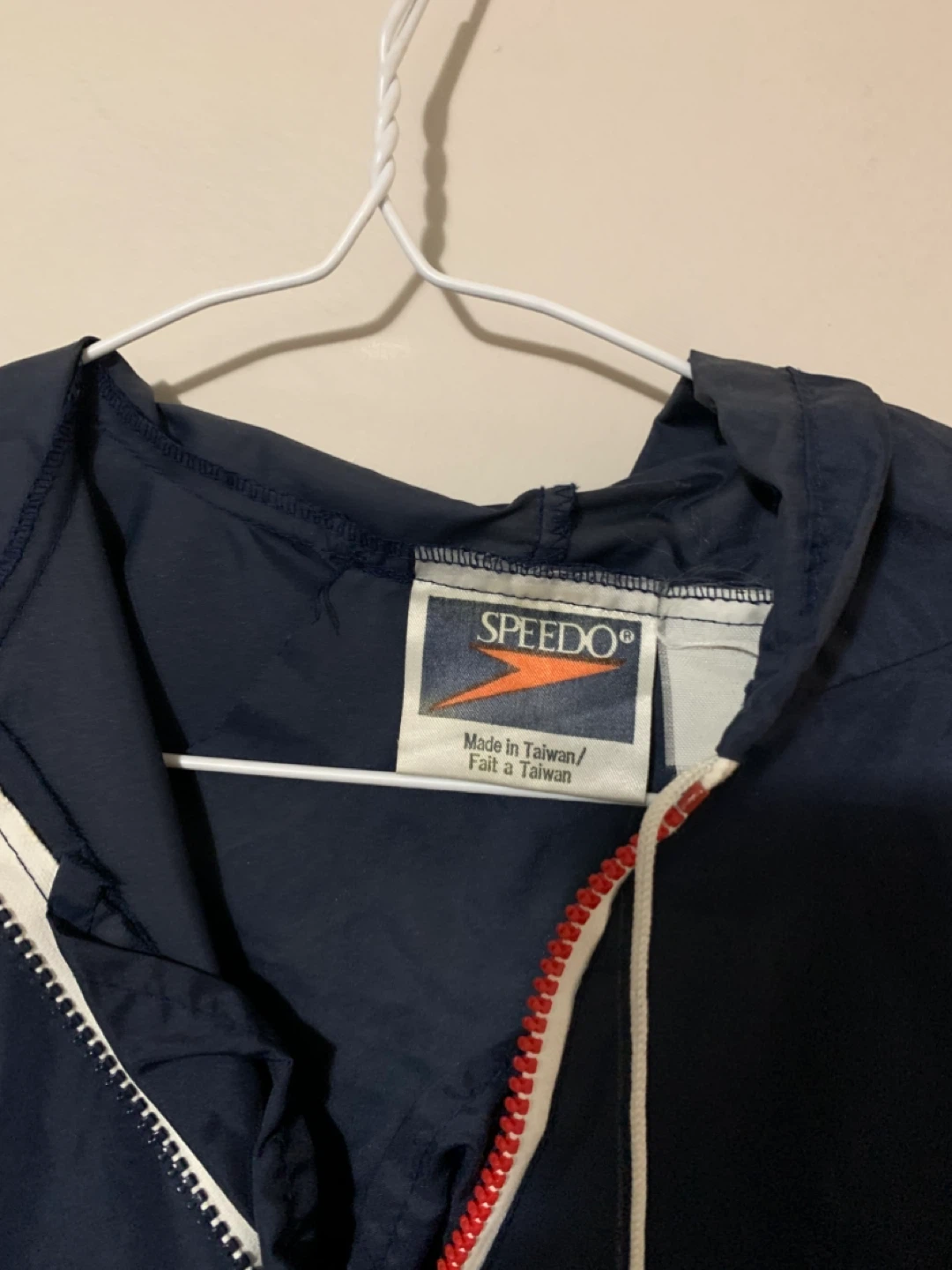 $10 windbreaker- vintage - photo 2