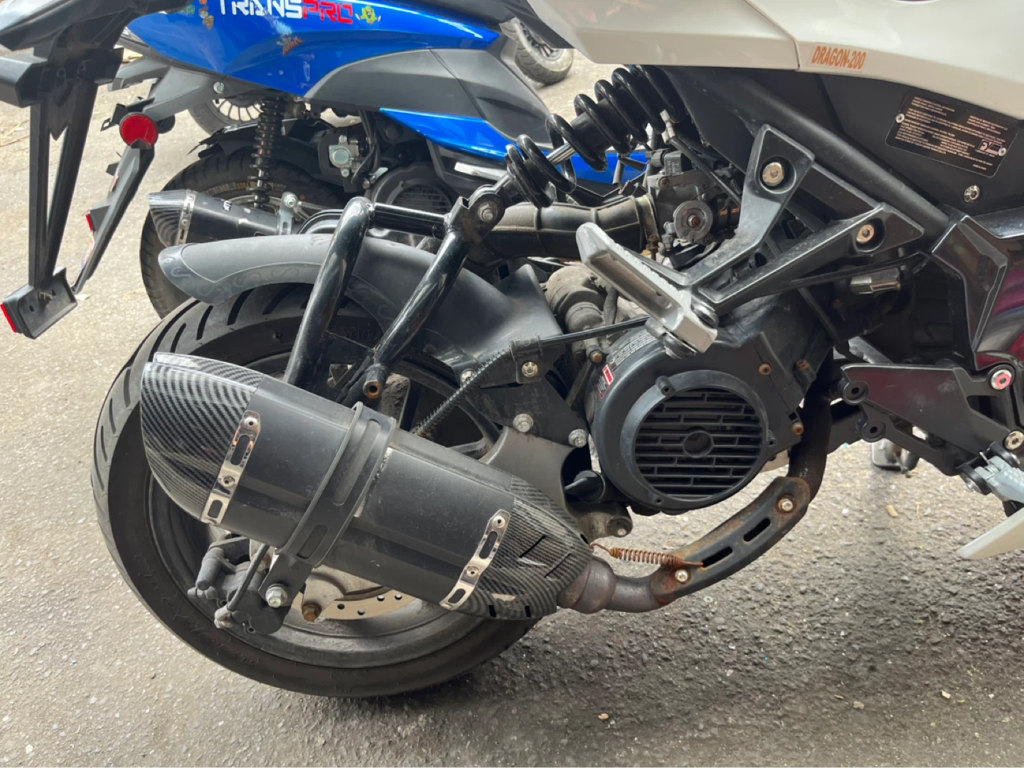 White Falcon Dragon 200 EFI Motorcycle - photo 3