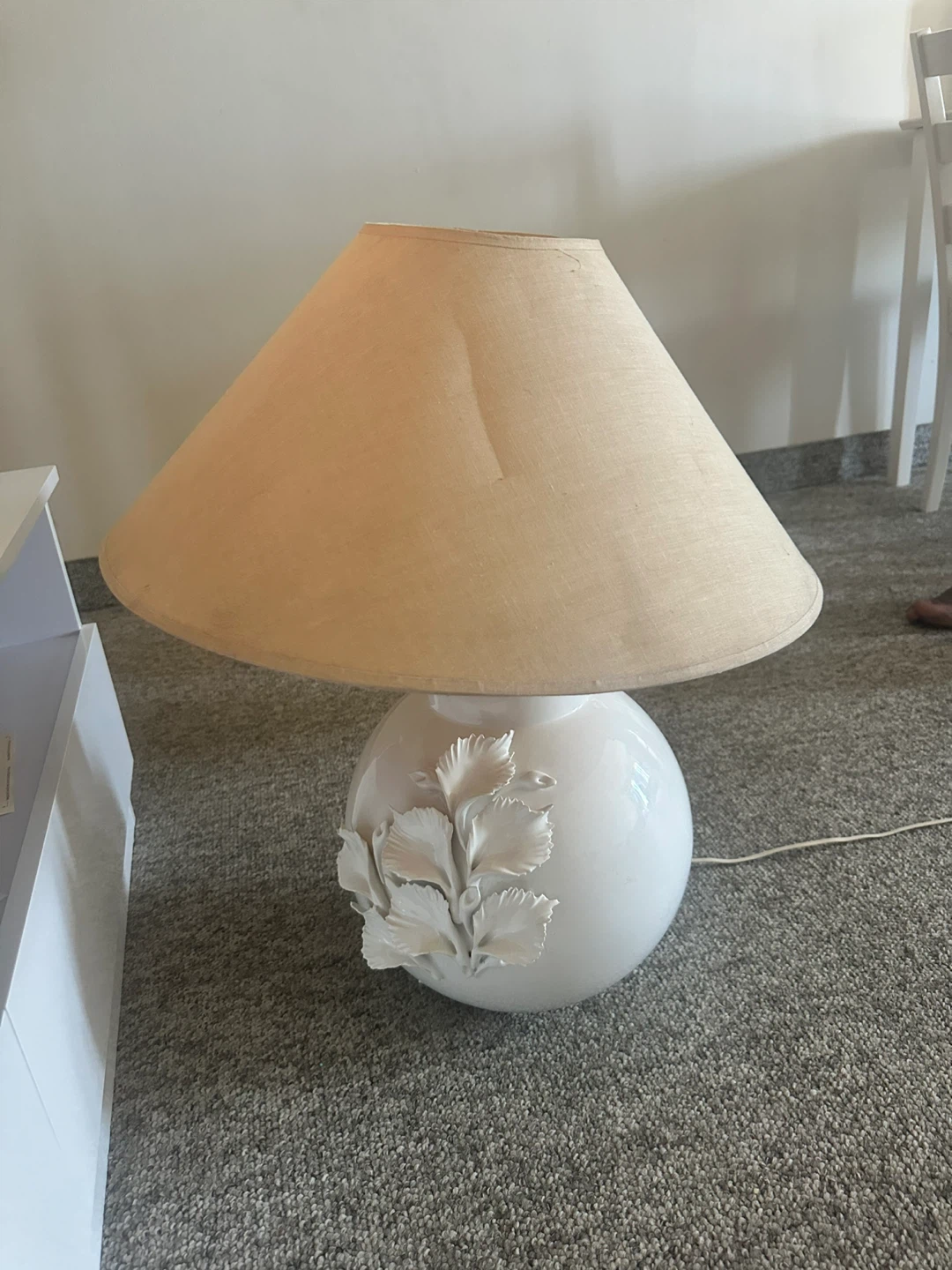 White Ceramic Table Lamp with Floral Detail
