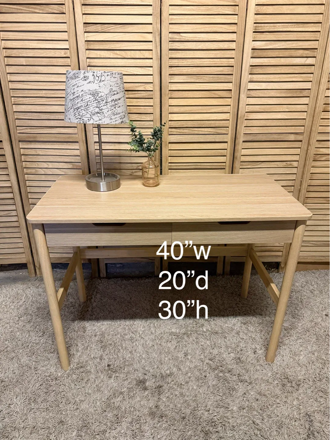 Desk - photo 5