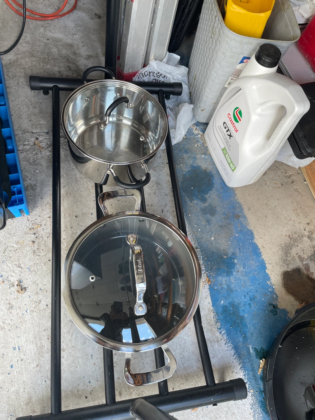 Set of 2 Stainless Steel Pots with Glass Lids