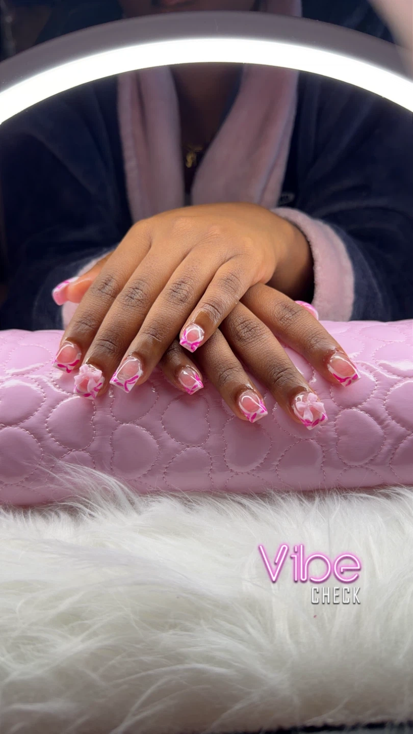 Acrylic nails - photo 2