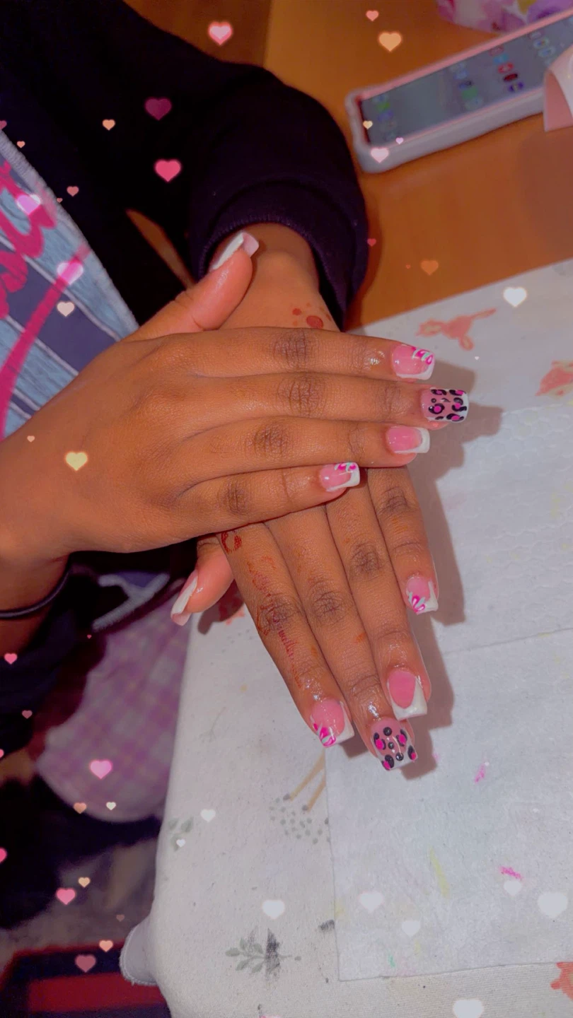 Acrylic nails - photo 4