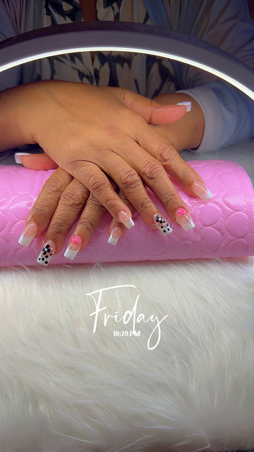 Acrylic nails