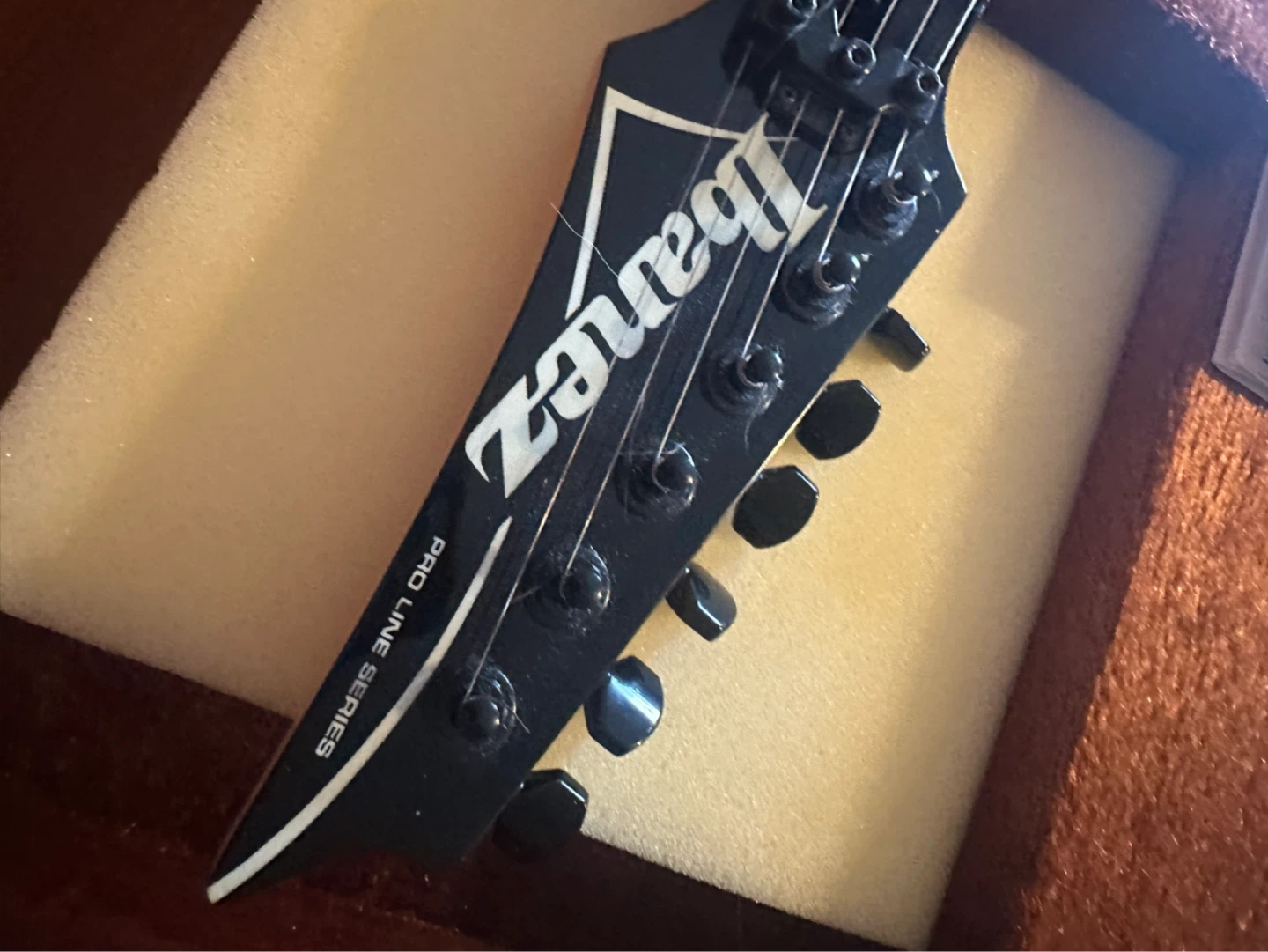 Ibanez Flying V Electric Guitar - photo 2