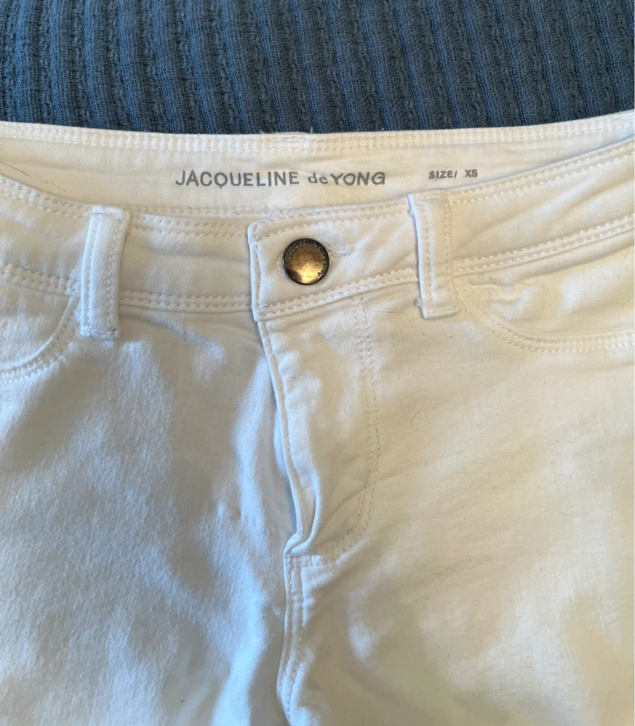 Jacqueline de Yong White Denim Shorts - photo 2