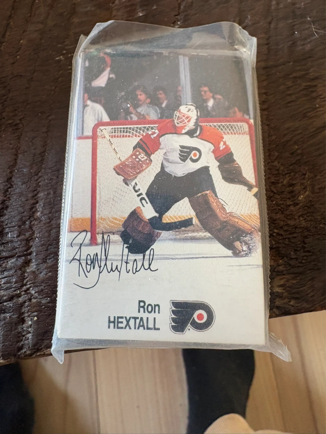 O-Pee-Chee 2000-2001 NHL Hockey Cards Pack - photo 3