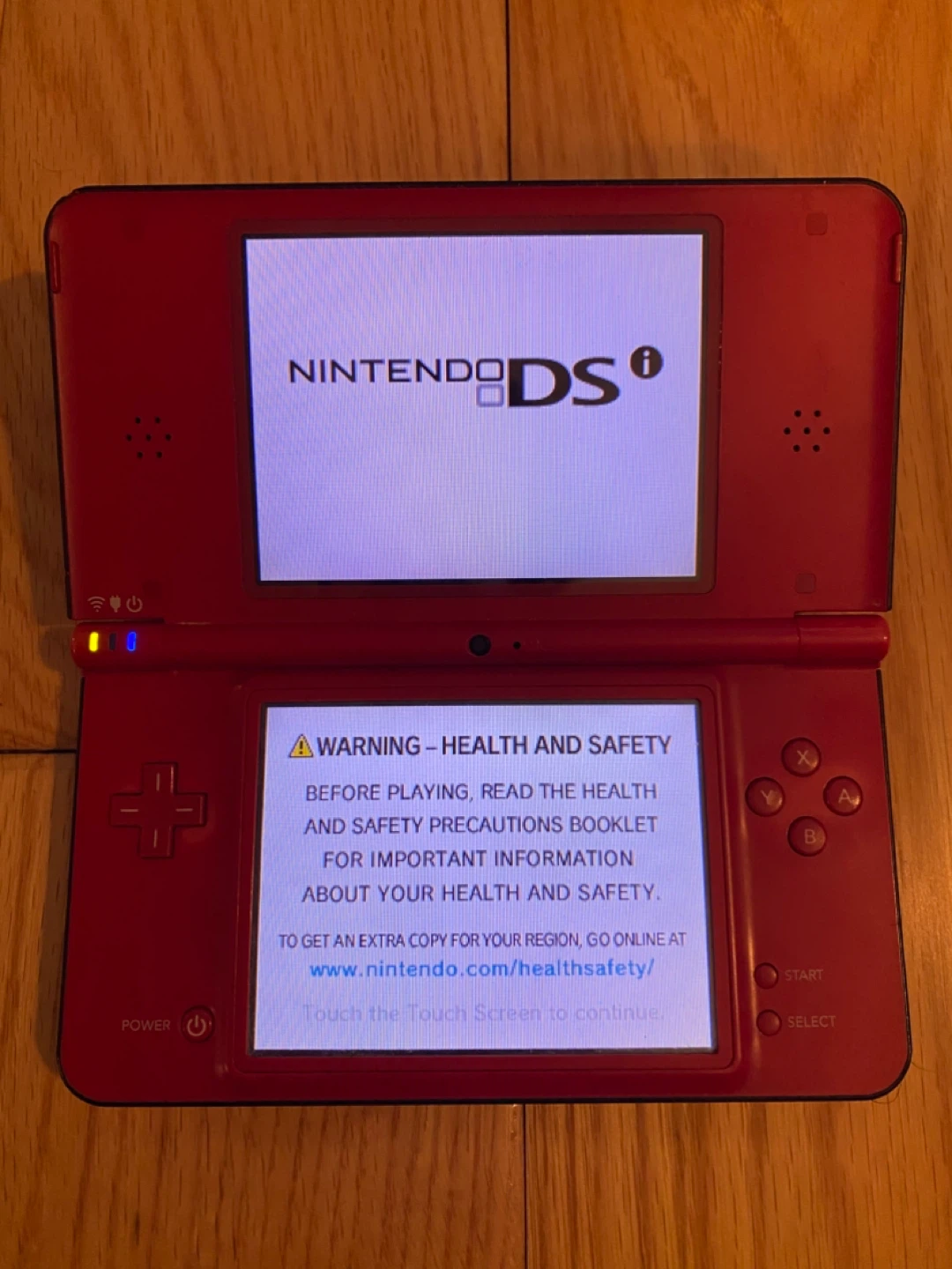 Red Nintendo DS XL Super Mario Bros. 25th Anniversary Edition - photo 2