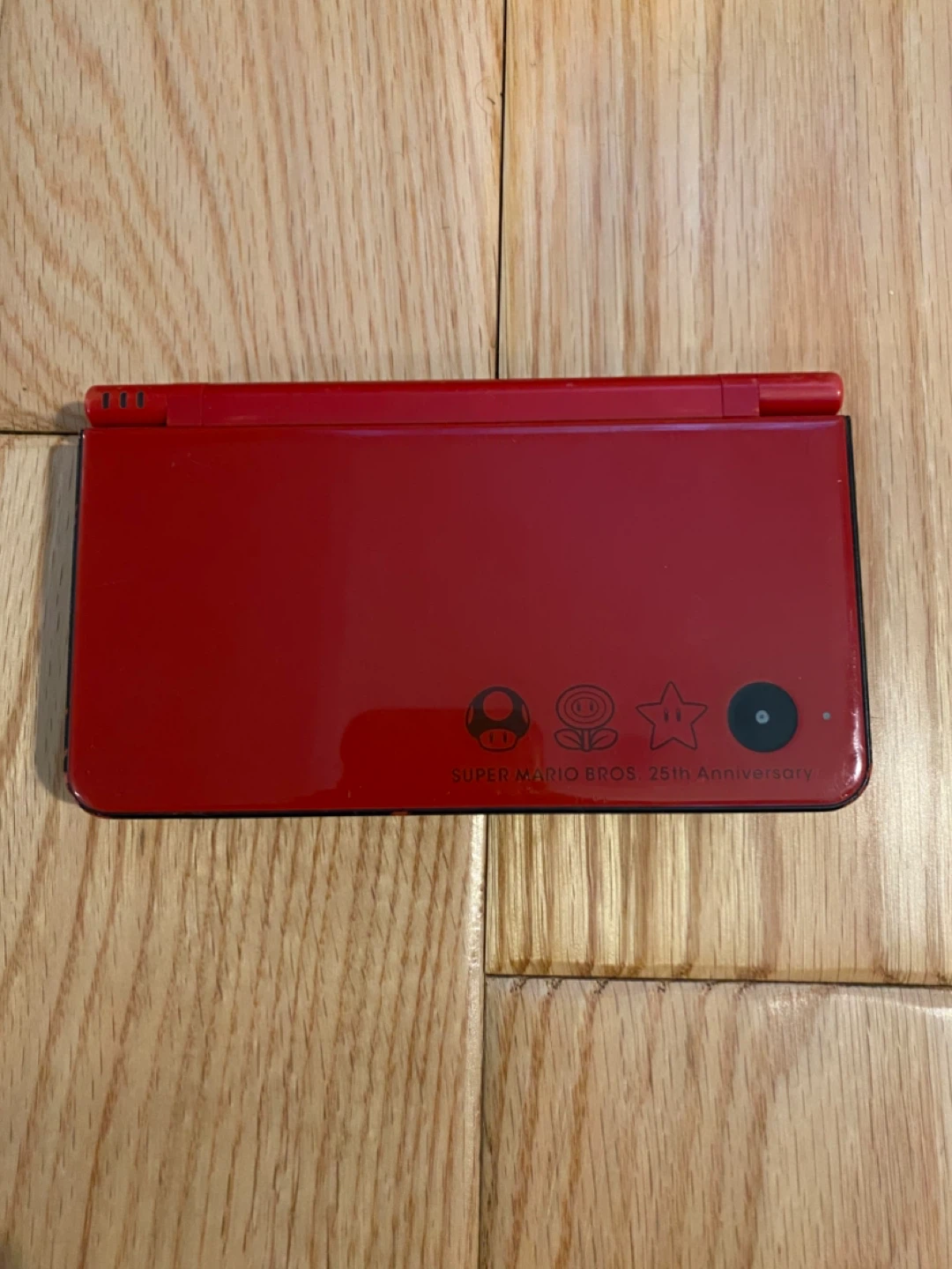 Red Nintendo DS XL Super Mario Bros. 25th Anniversary Edition - photo 3