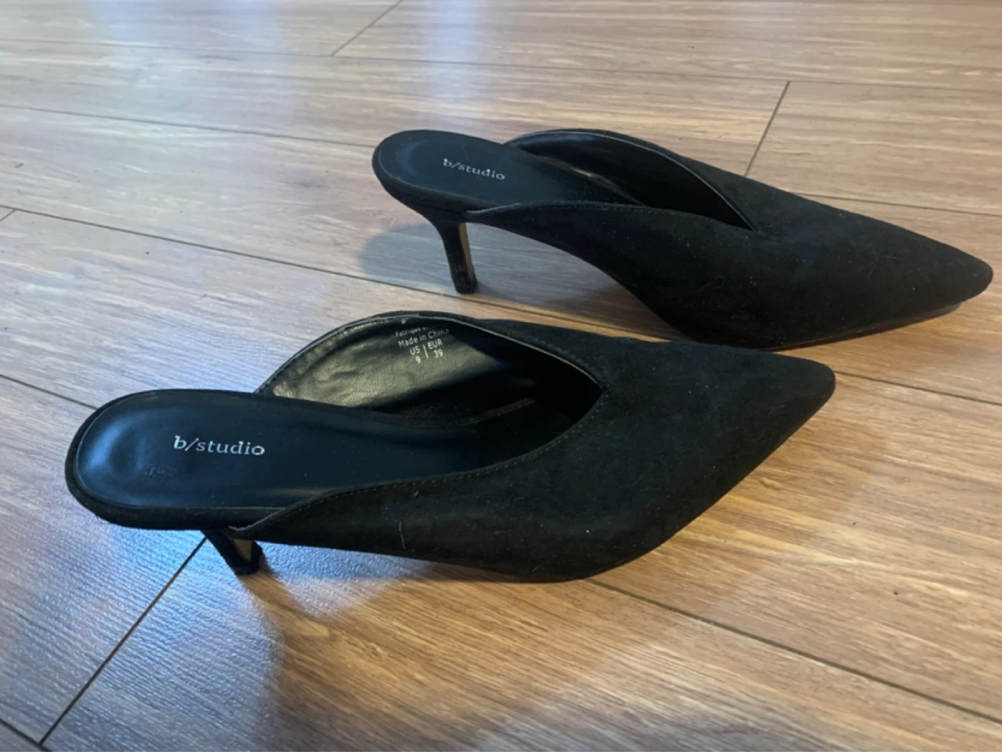 B/Studio Black Suede Pointed Toe Mule Heels Size 9