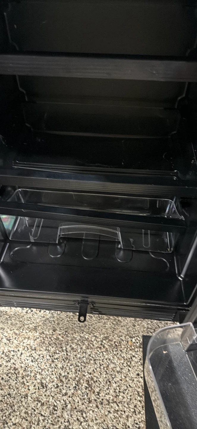 Avanti Mini Fridge - photo 3