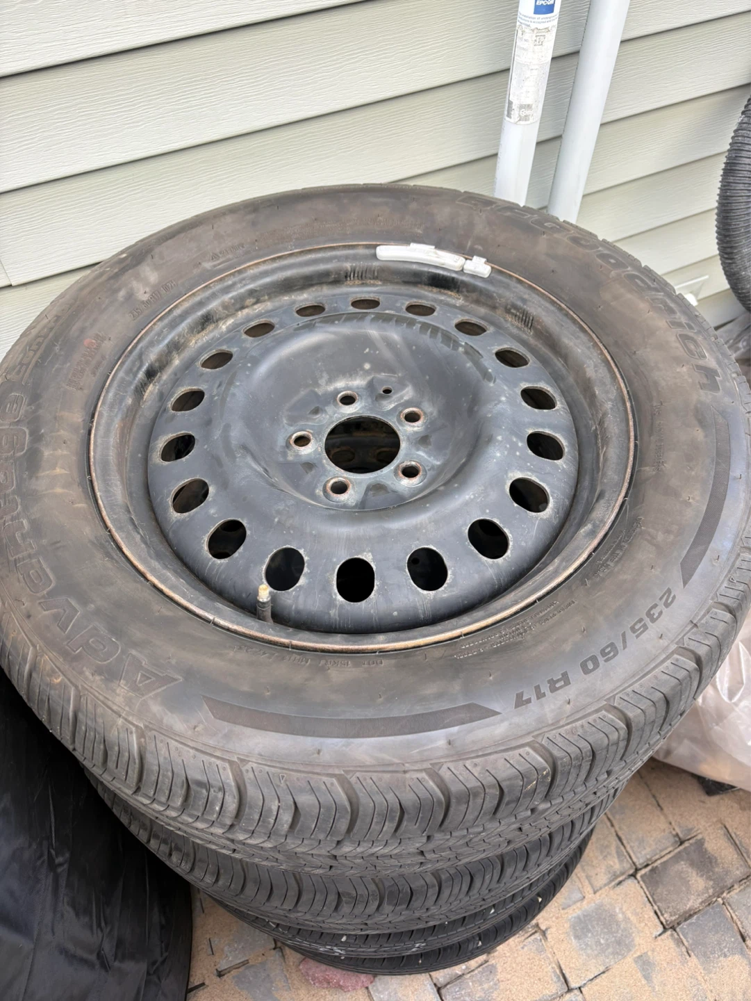 BFGoodrich Tires 235/60 R17