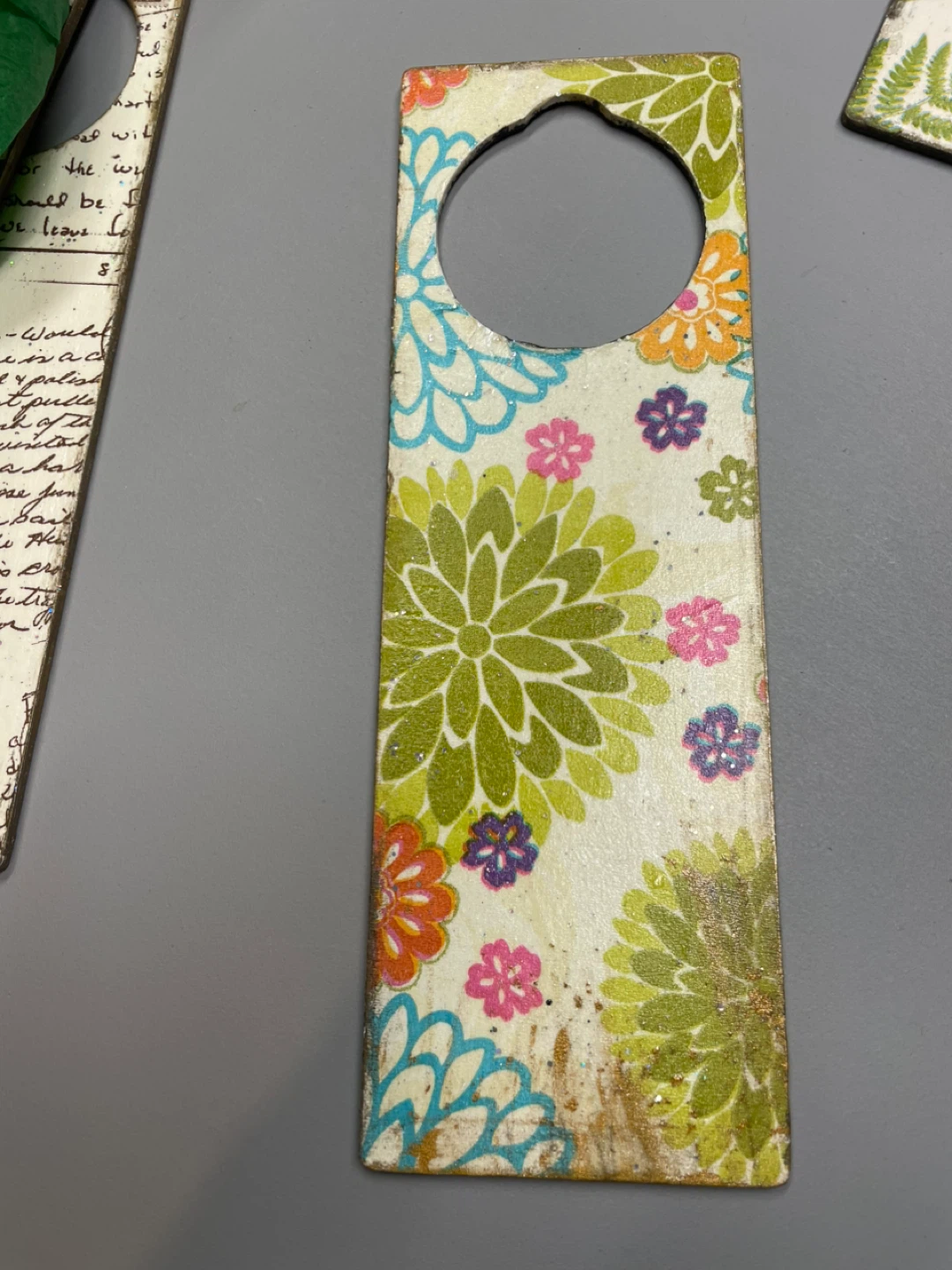 Choice of Decorative Door Hangers - photo 5