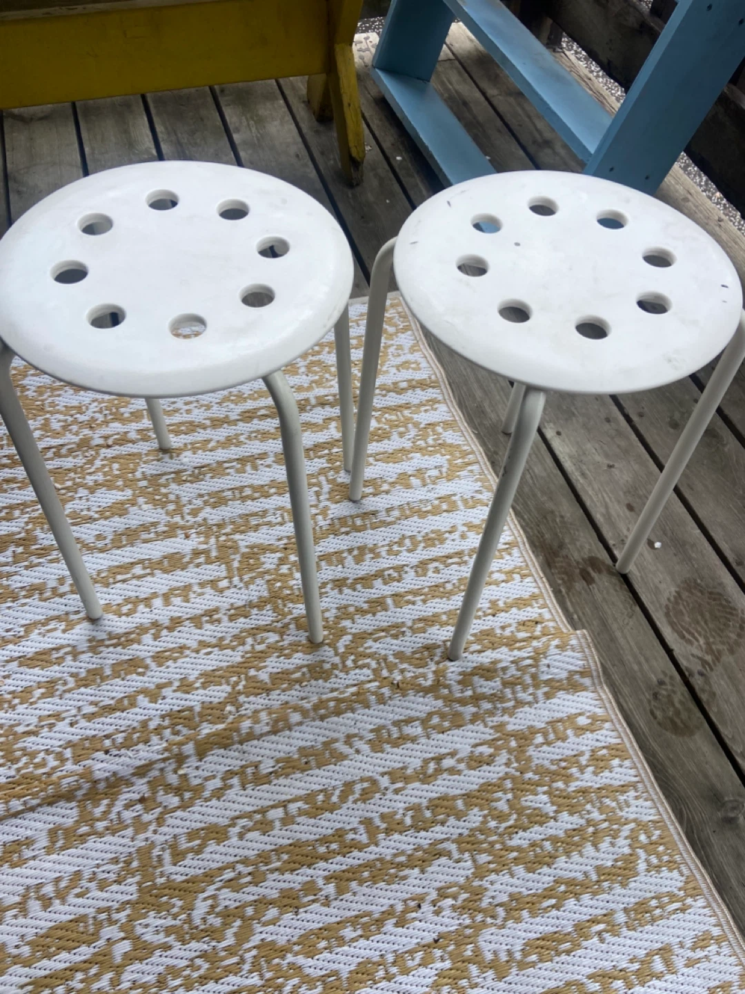Set of 2 White Stools
