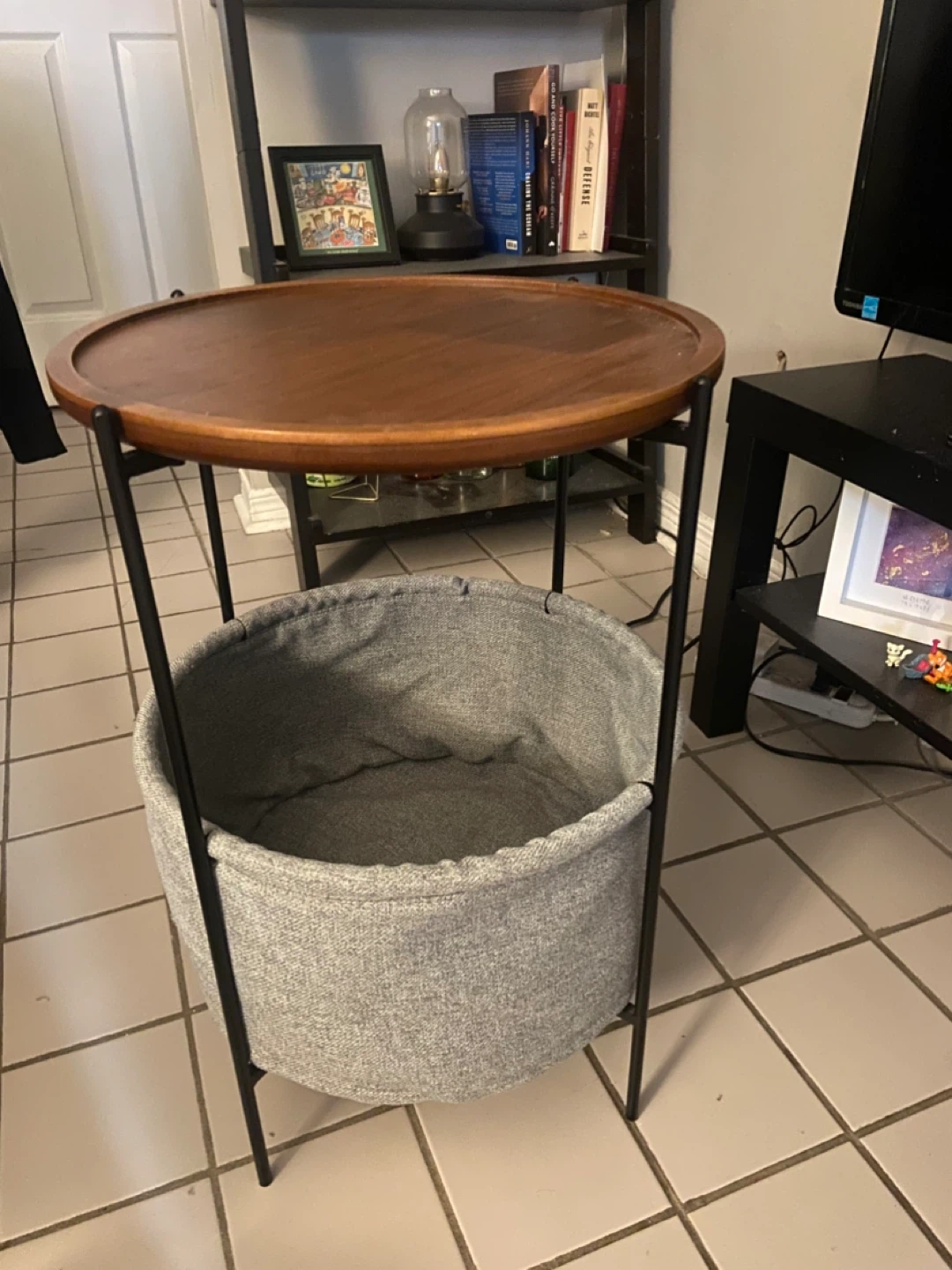 Coffee table with basket storage