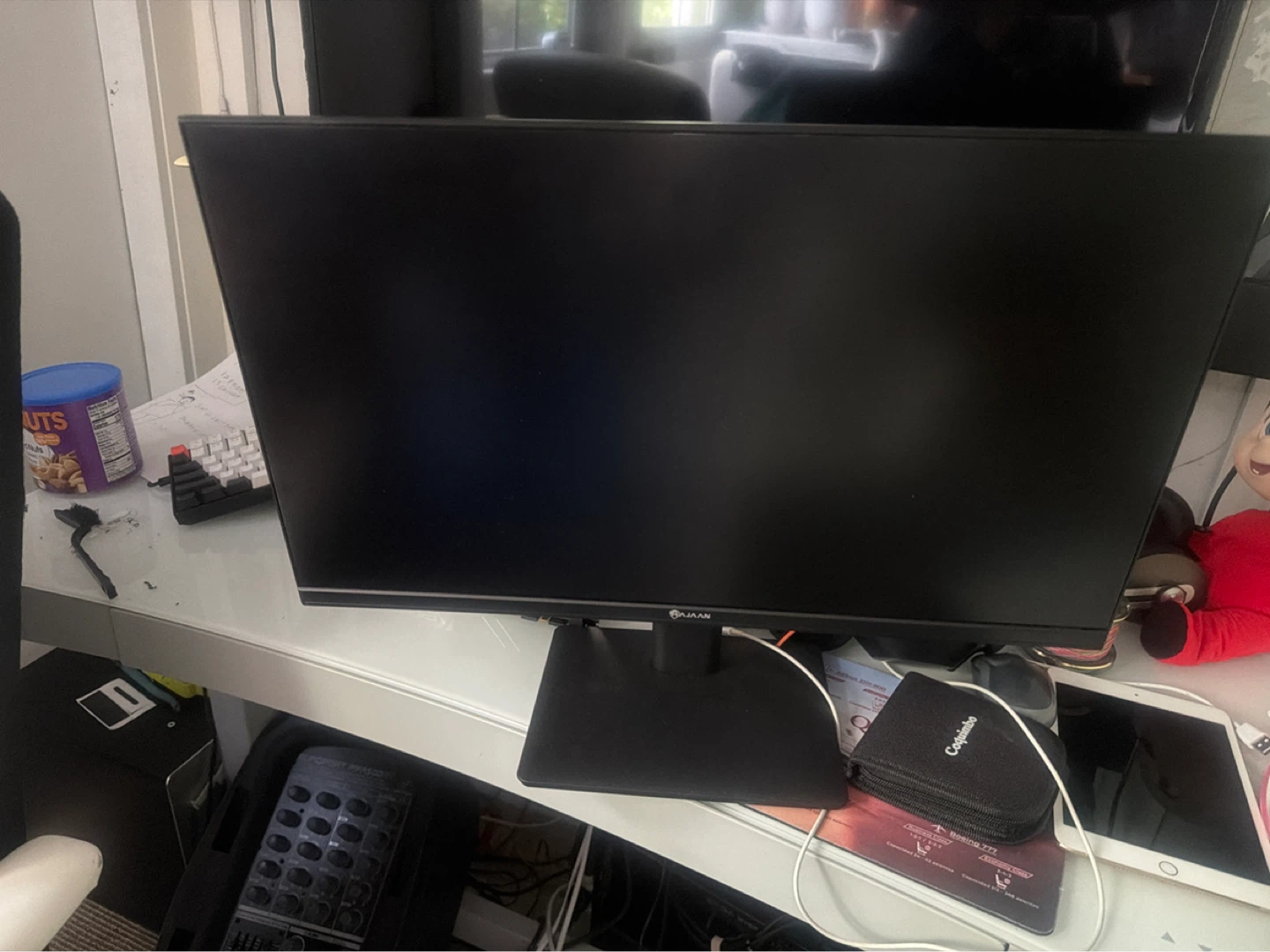 Hajaan Computer Monitor
