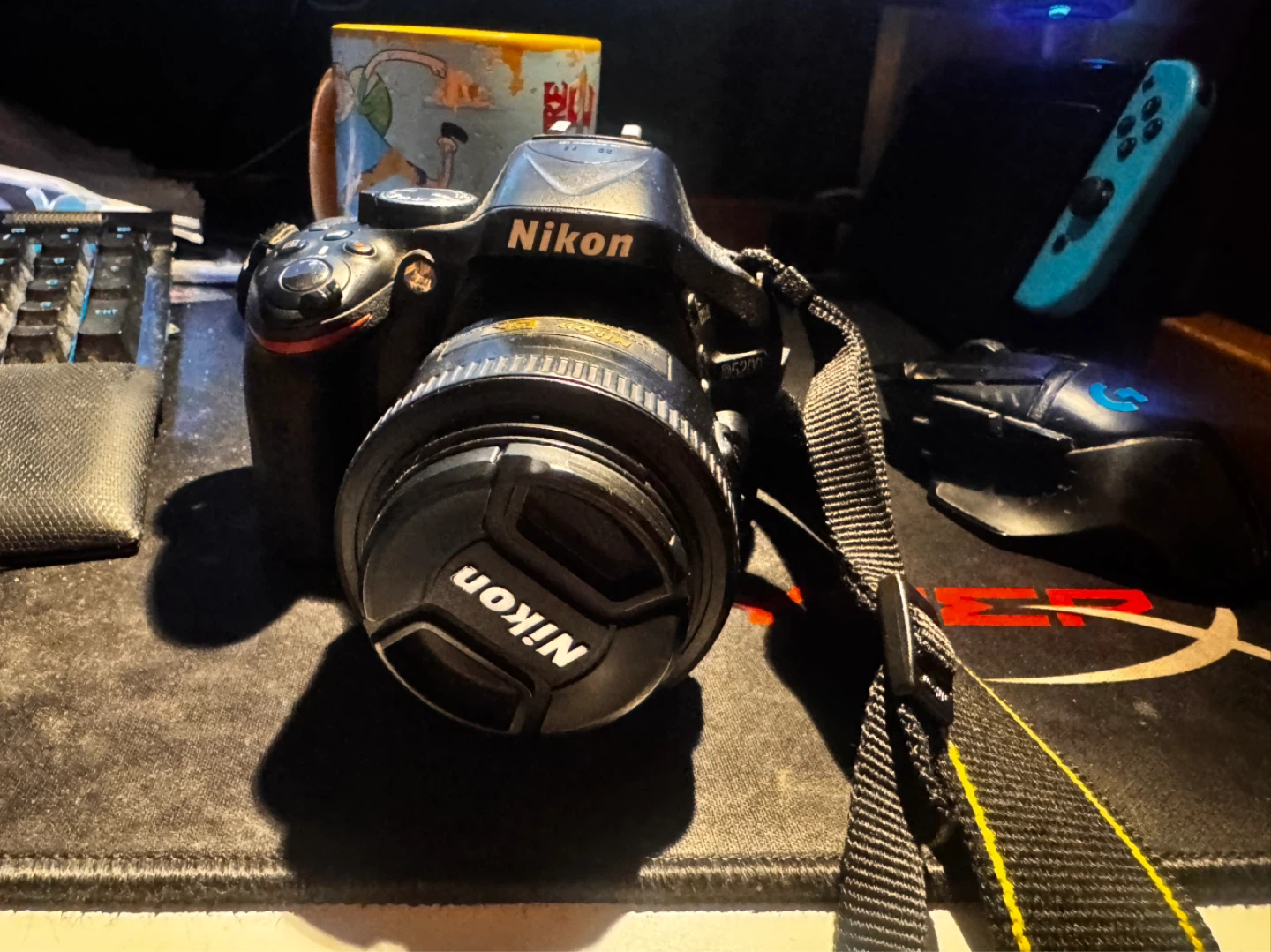 Nikon d5200 DSLR Camera with Lens - photo 2
