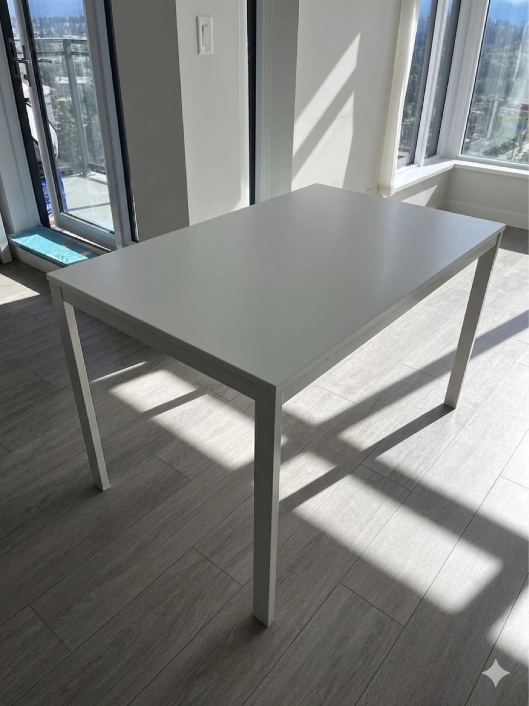 IKEA VIHALS Extendable Table White