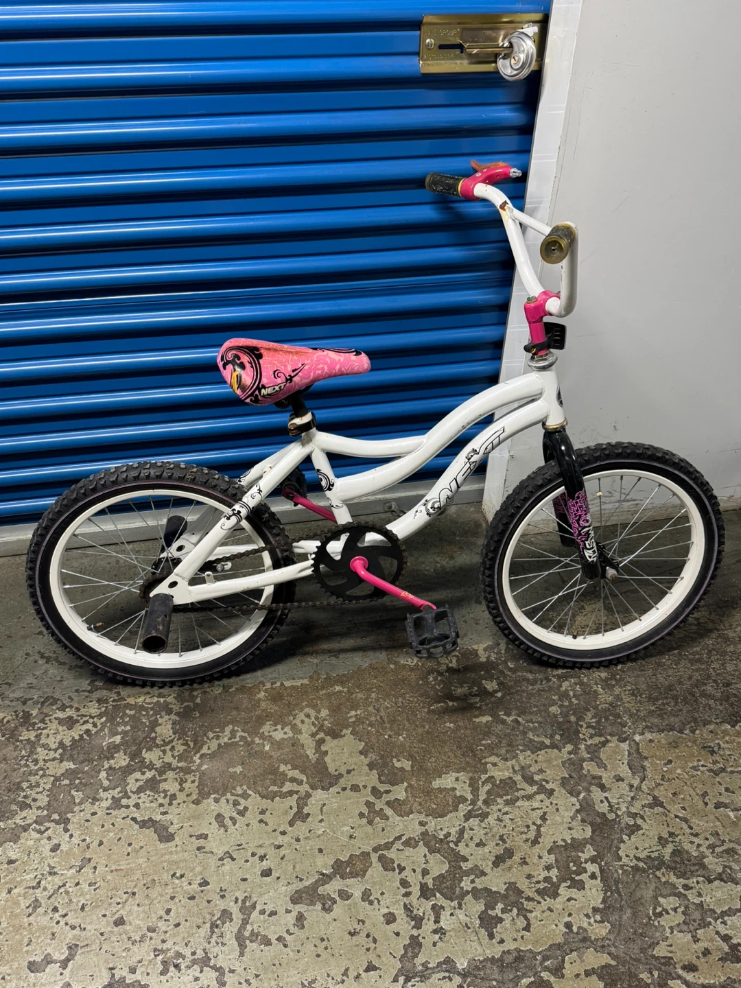White NEXT Girls Bike