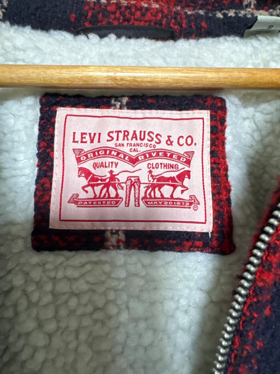 Levi Strauss & Co. Red Plaid Sherpa Lined Shirt Jacket - photo 5