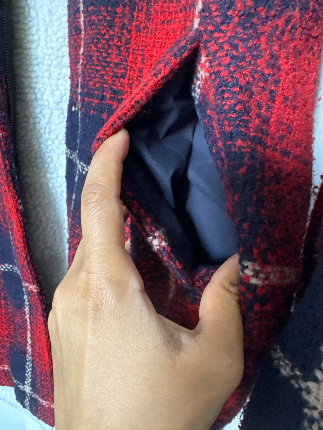 Levi Strauss & Co. Red Plaid Sherpa Lined Shirt Jacket - photo 3