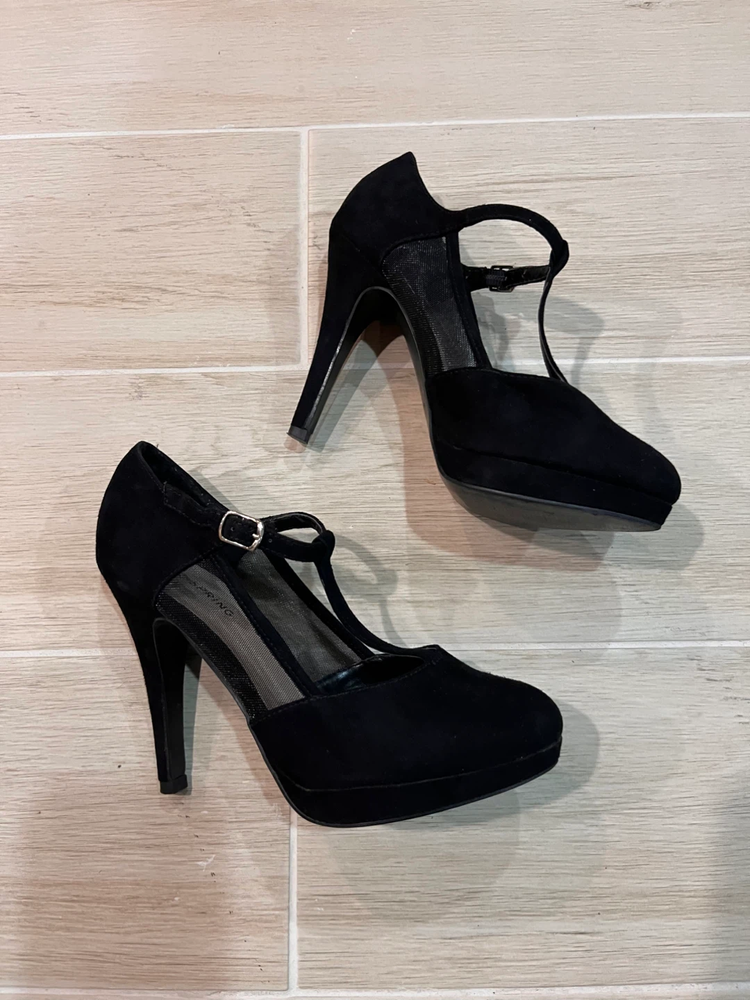 NEW Size 6.5 Call It Spring Black Suede Mesh T-Strap 4” Heels - photo 4