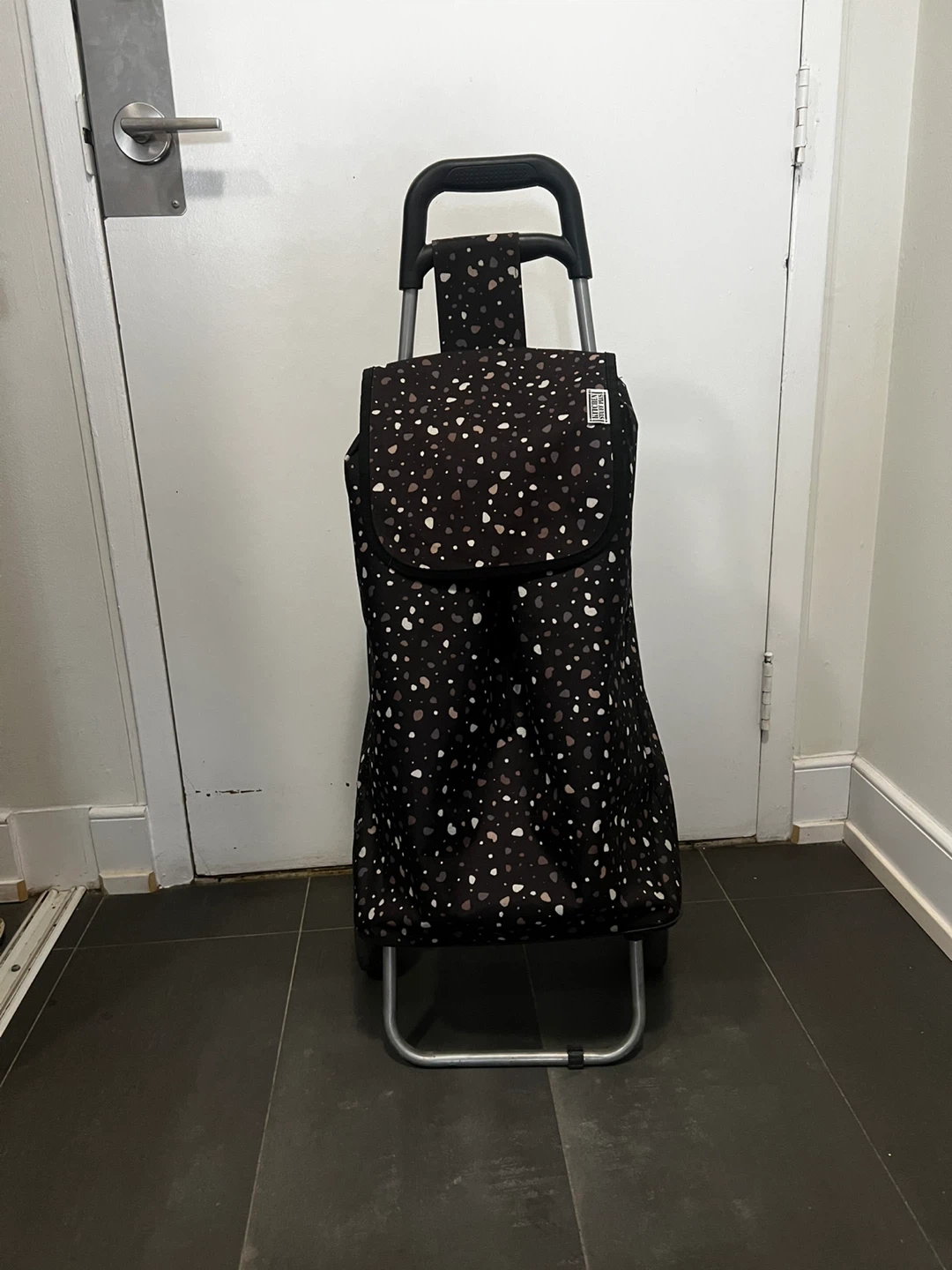 Shopping Cart - photo 2