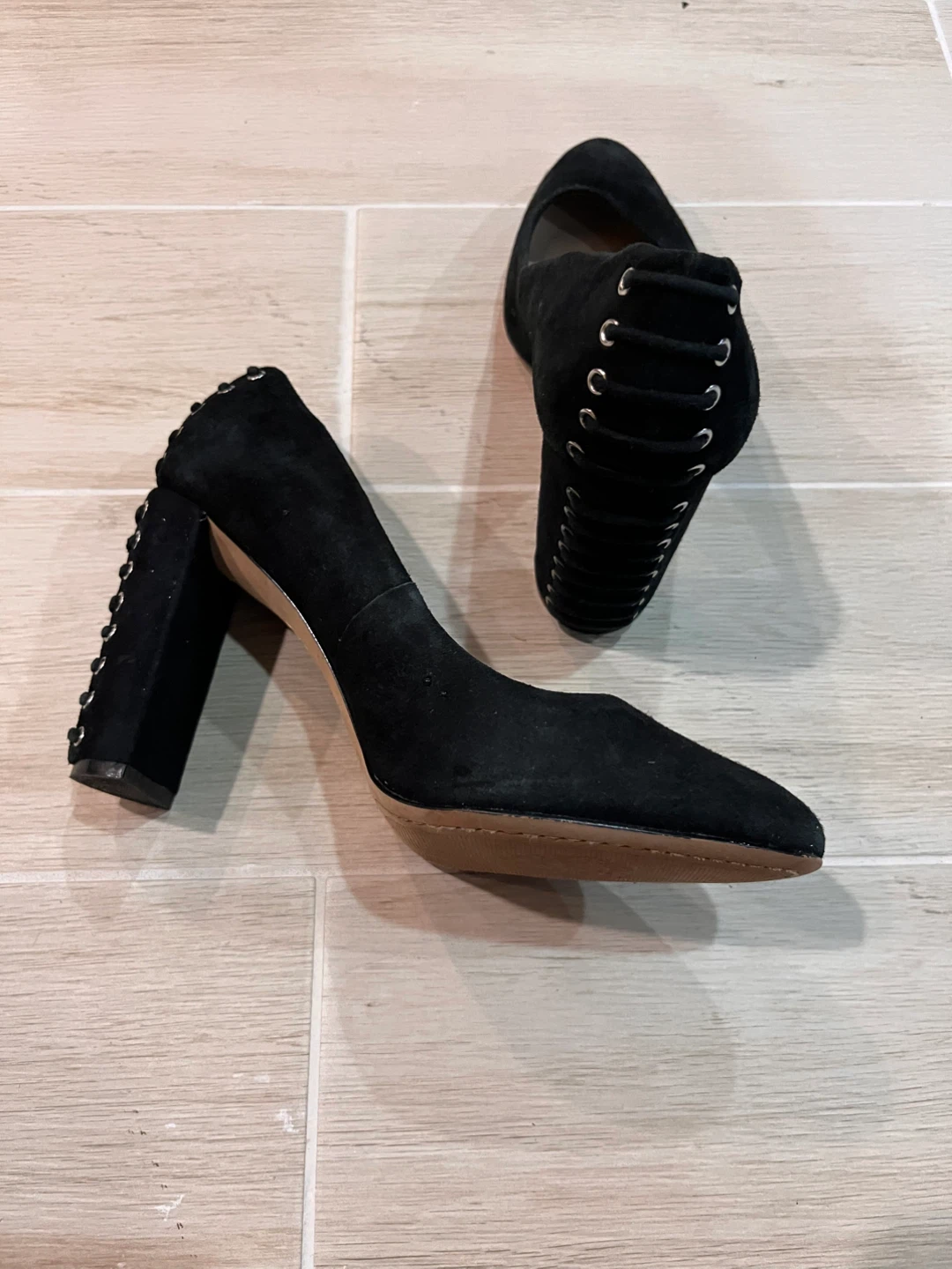 NEW Size 8 Shoes Vince Camuto Black Suede Lace-Up 4” Block Heels - photo 2