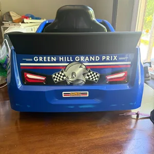 Sonic the Hedgehog Champion Green Hill Grand Prix Ride-On Car