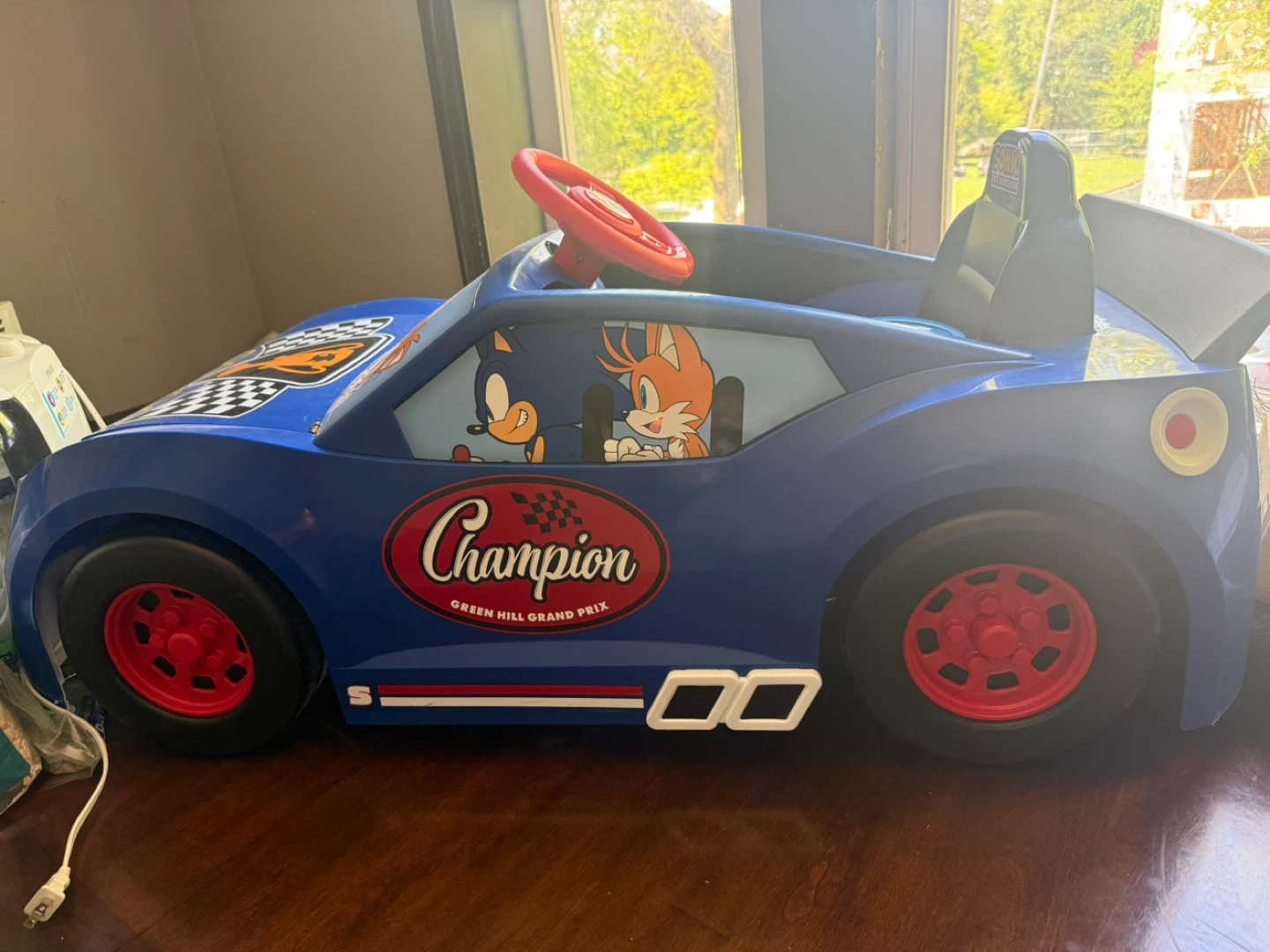 Sonic the Hedgehog Champion Green Hill Grand Prix Ride-On Car - photo 4