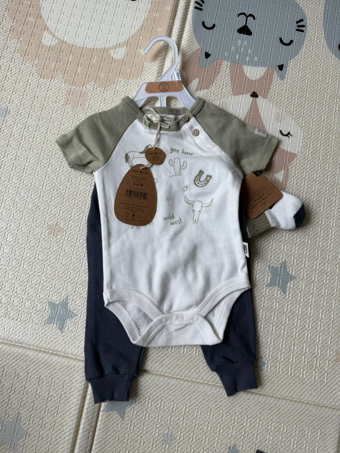 (New) Boys Outfit Sets 3-6 months - photo 2