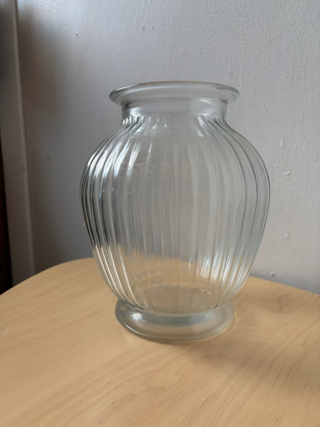 Glass vase