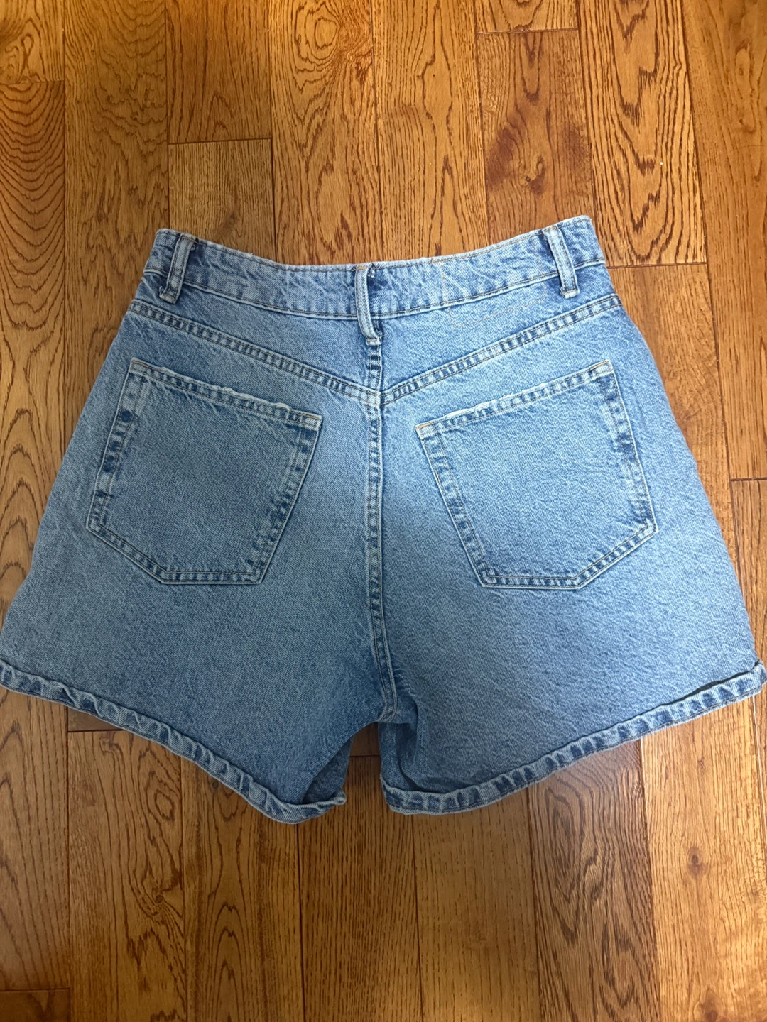 Zara Light Wash Denim Shorts Size 8 - photo 2