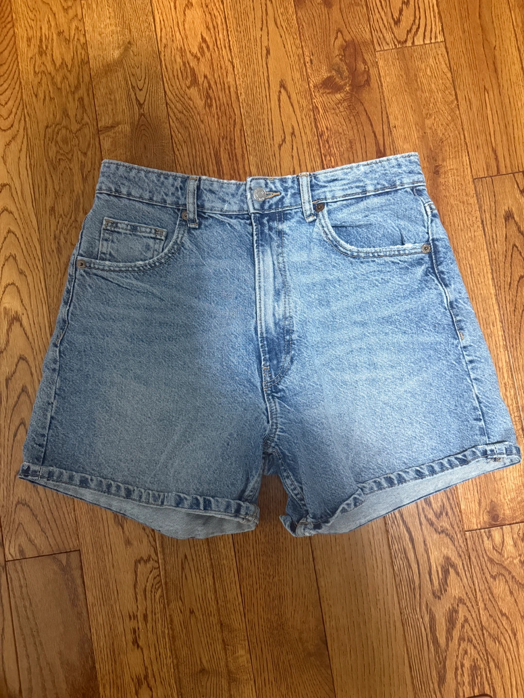 Zara Light Wash Denim Shorts Size 8