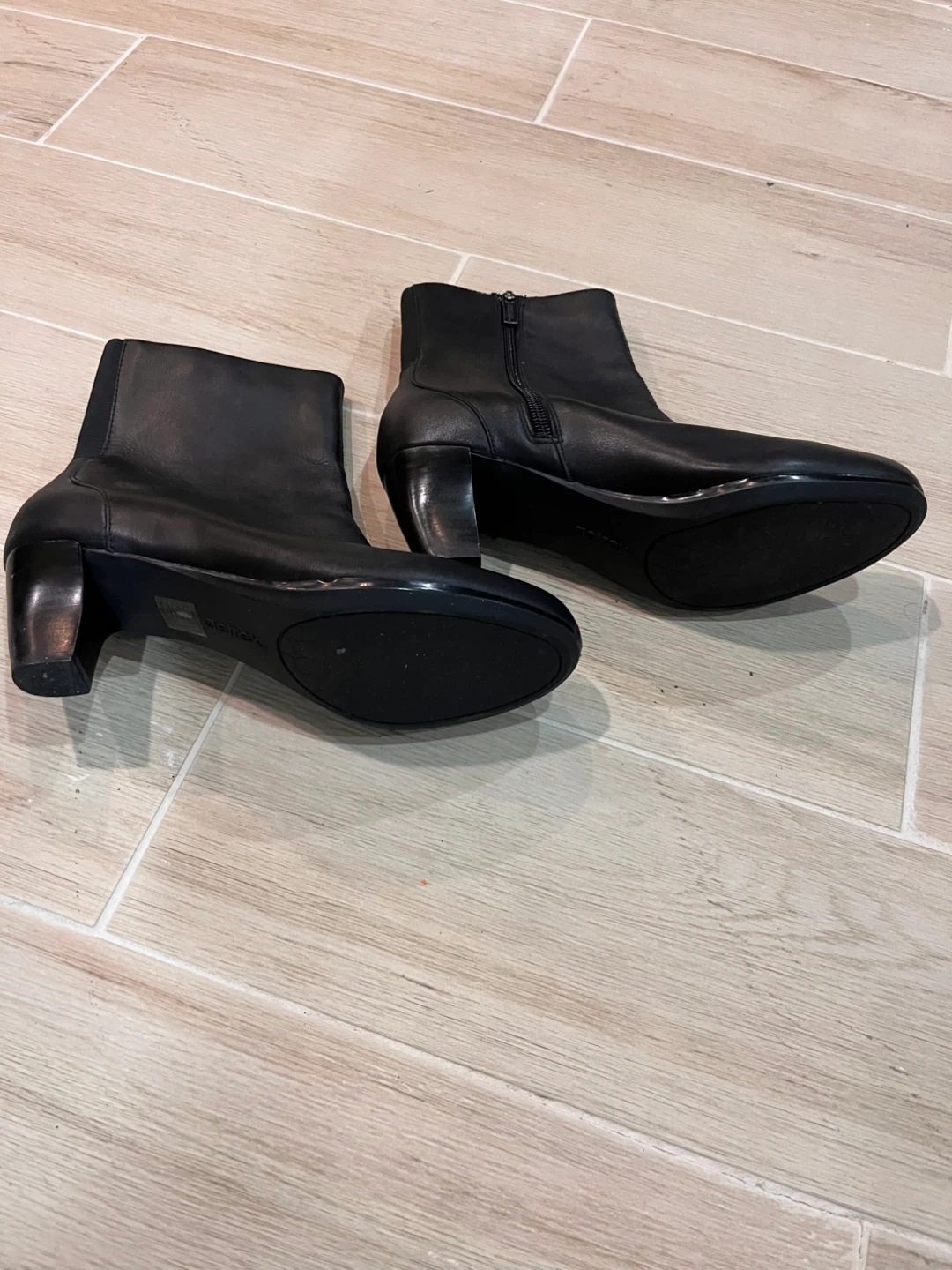 Brand NEW Aetrex Size 7 Women's Black Ankle Boots - photo 4