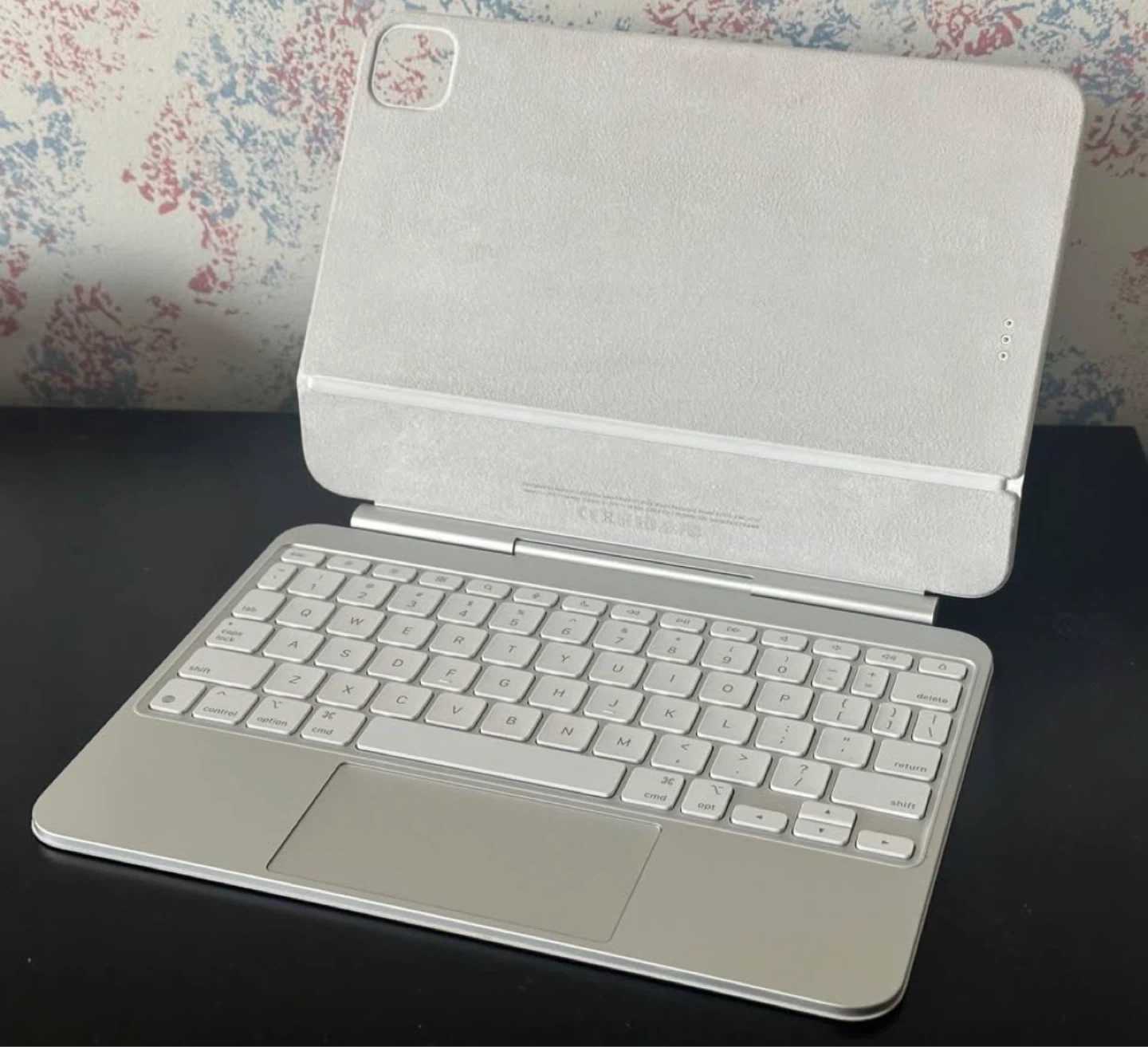 Apple iPad Magic Keyboard for 11-inch iPad Pro (M3/4) - photo 2