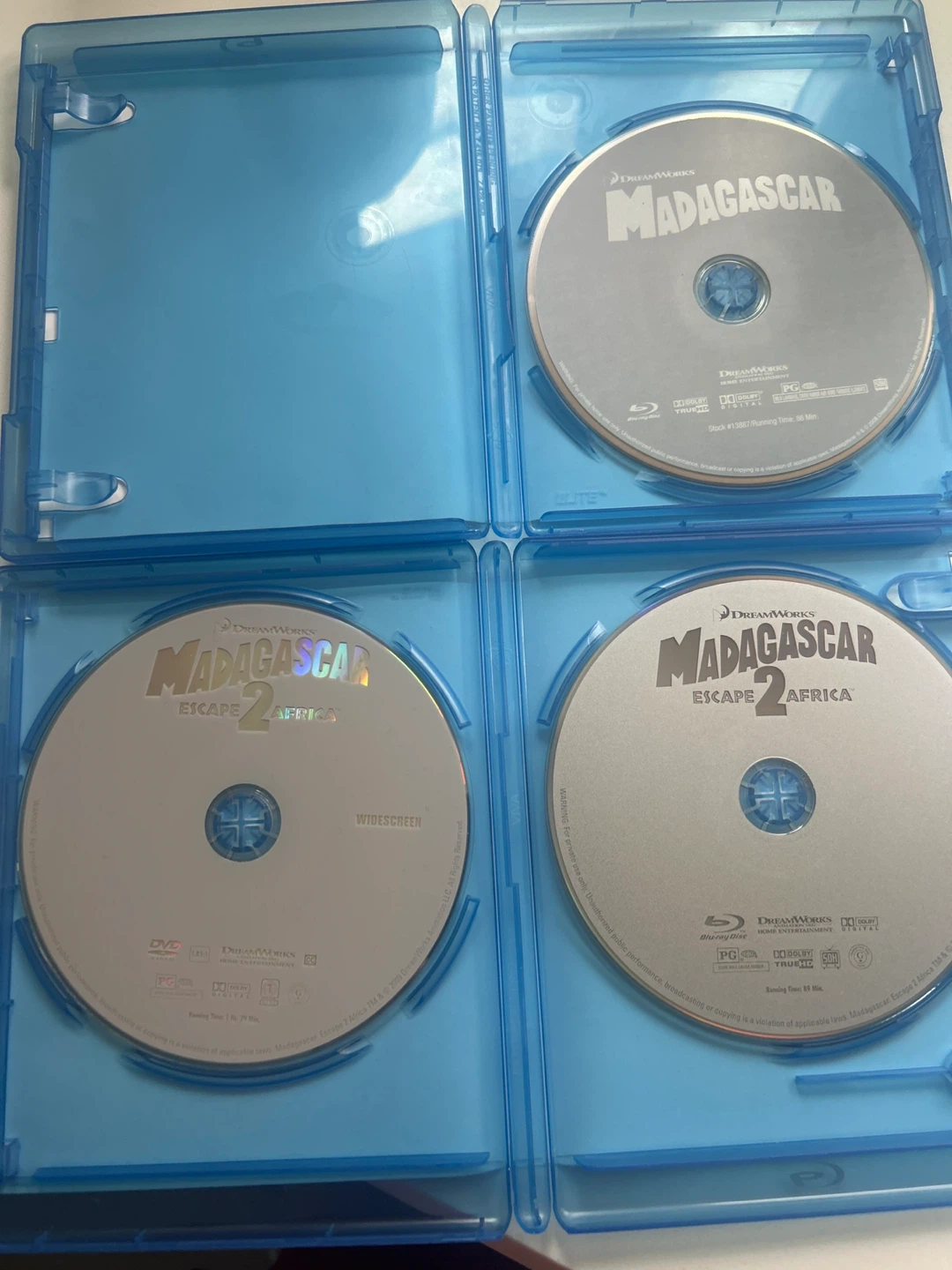 Madagascar & Madagascar: Escape 2 Africa Blu-ray + DVD Combo - photo 3