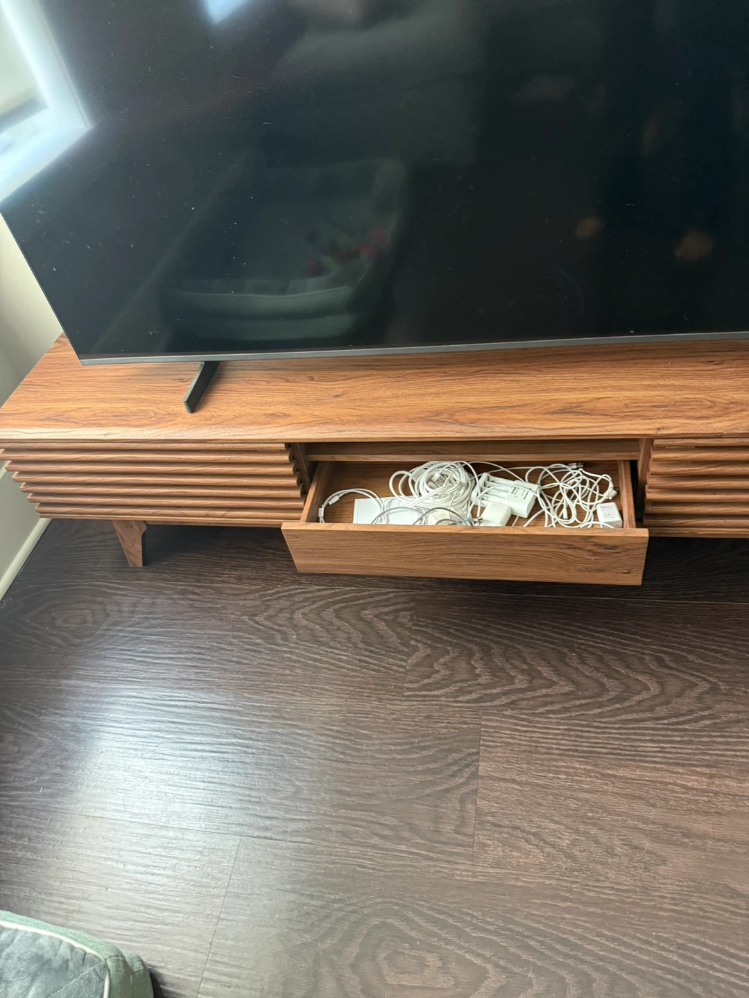 Mid-Century Modern Style TV Stand - photo 4