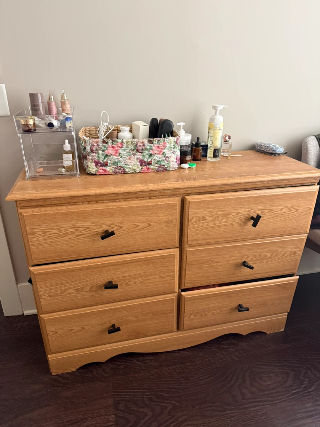 Wooden 6-Drawer Dresser