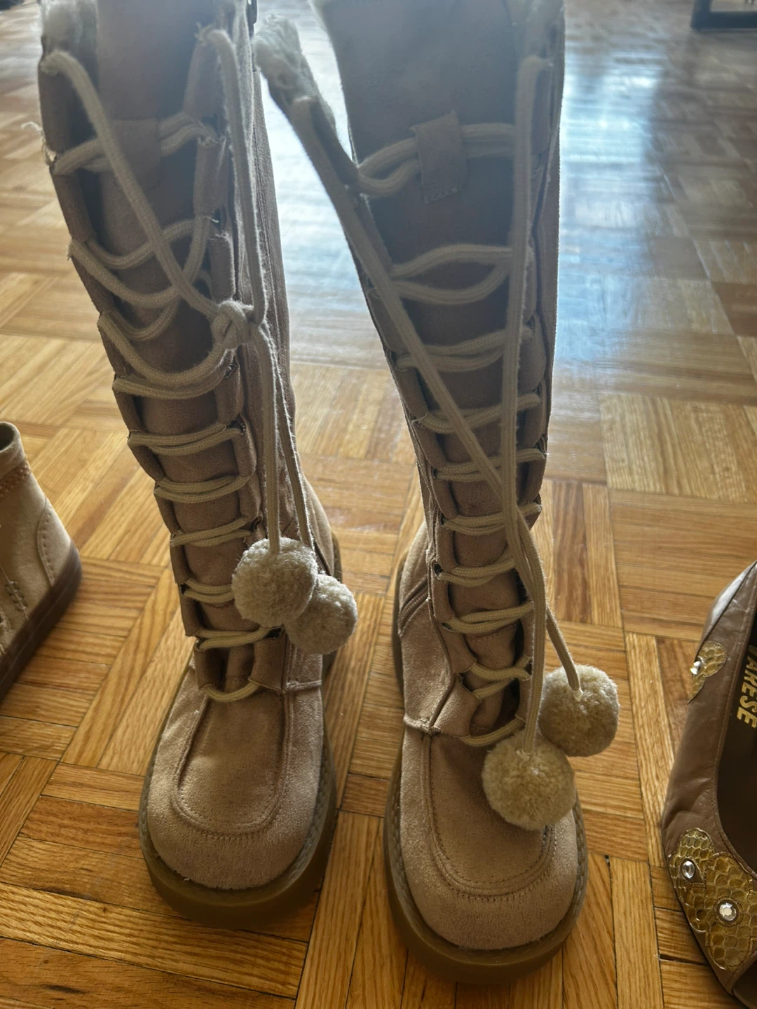 Women boots and sandals - photo 3