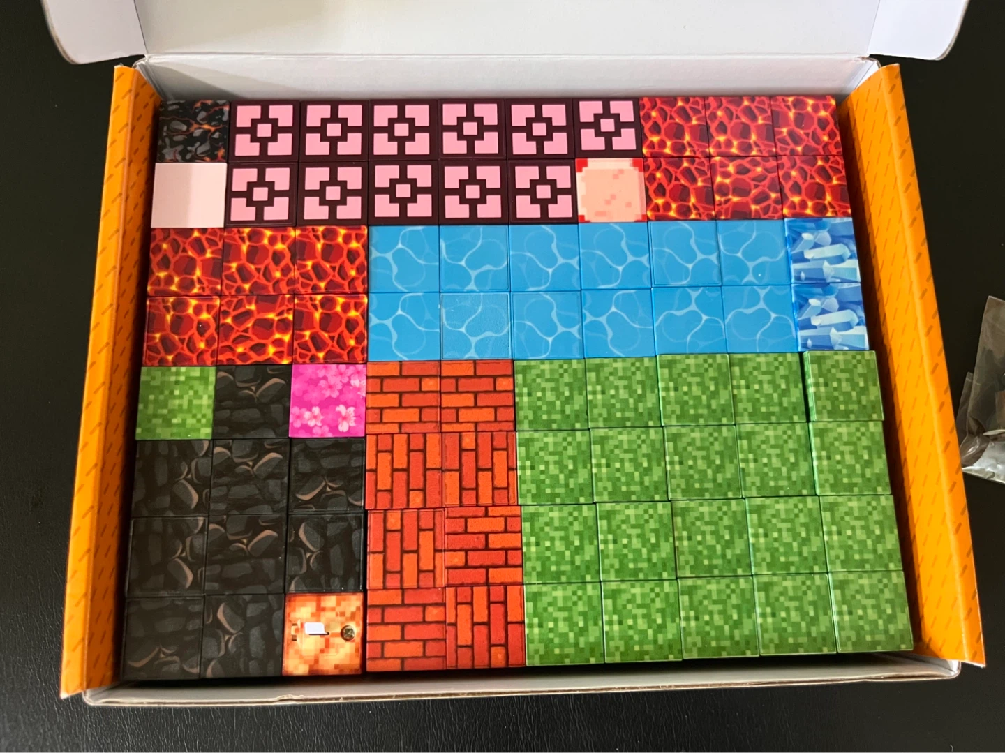 NEW Magnetic Minecraft-Themed Building Cubes - 160 pcs - photo 2