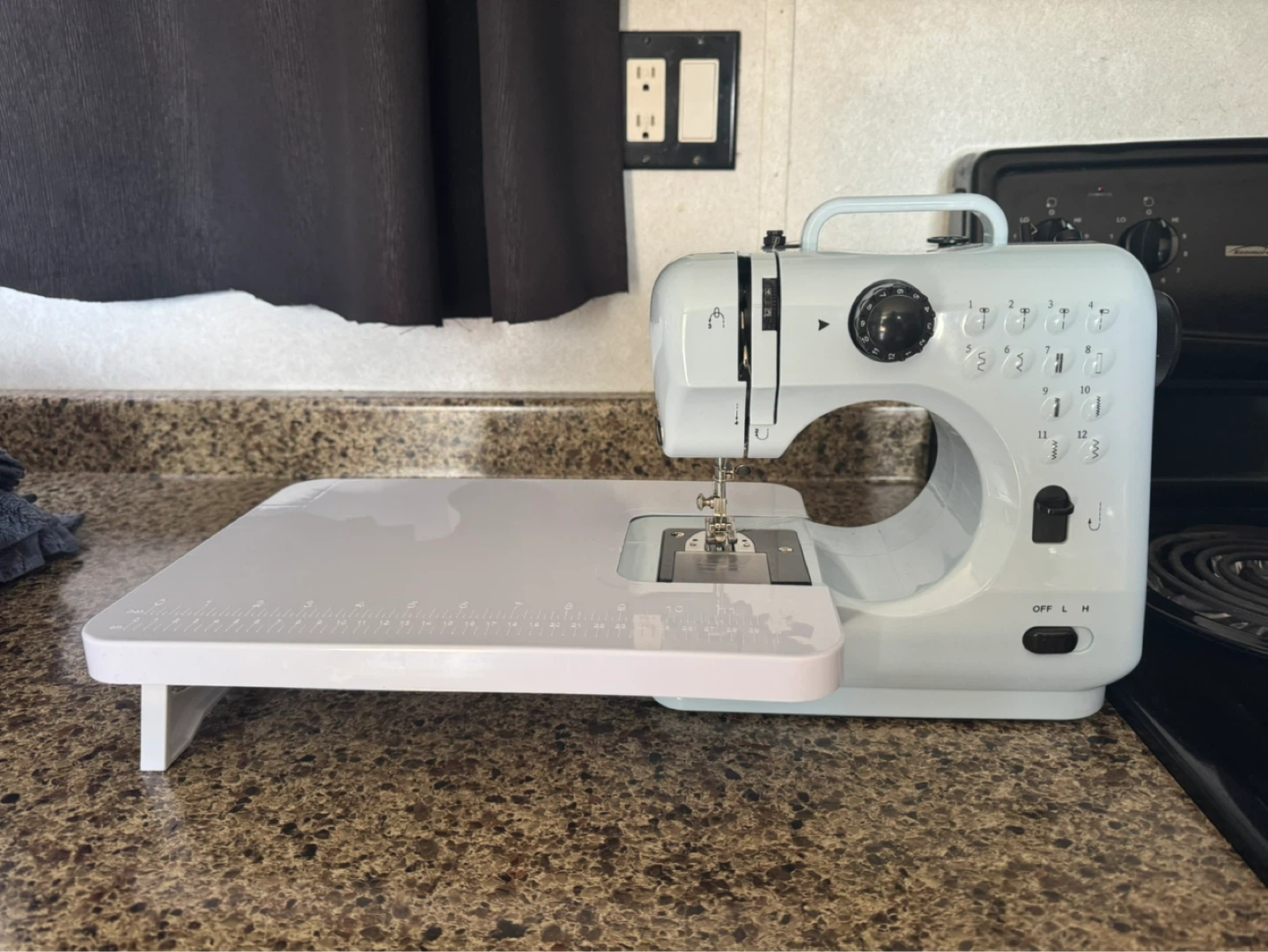 Magicfly 12-Stitch Sewing Machine with Extension Table