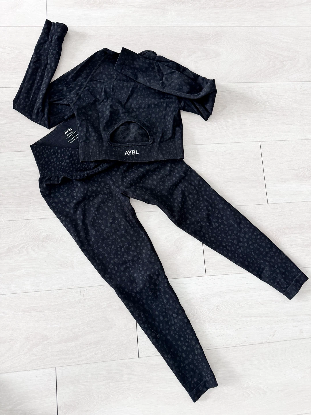AYBL Black Leopard Print Seamless Workout Set - Size S - photo 2